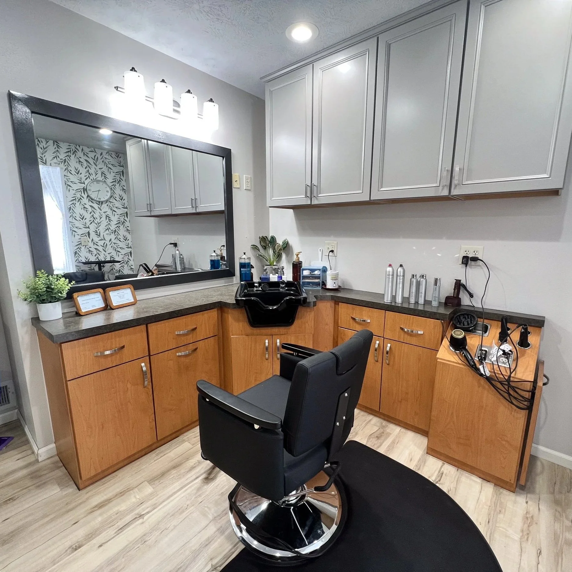 Jessica Martens Salon Chair - Serving Southwest Minnesota, Northwest Iowa, Eastern South Dakota