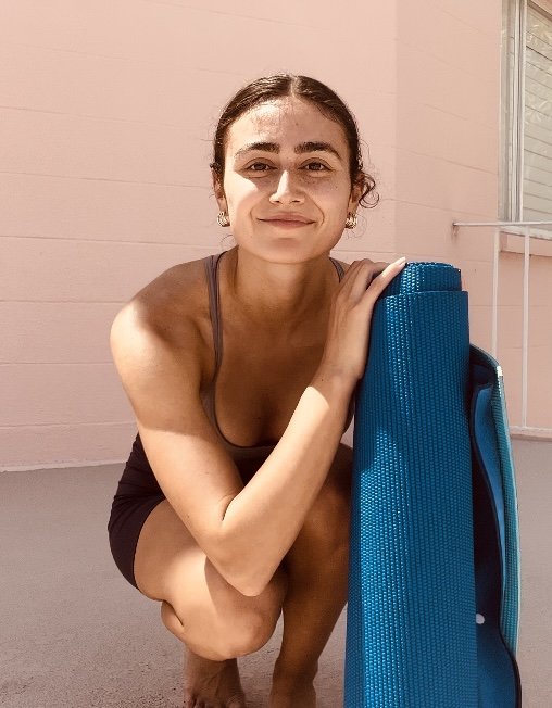 SCULPT
Combines yoga, pilates and ballet for a full body workout that tones, strengthens and builds endurance with at a low impact
Pace: Moderate to faster sequence
*Minimal equipment needed