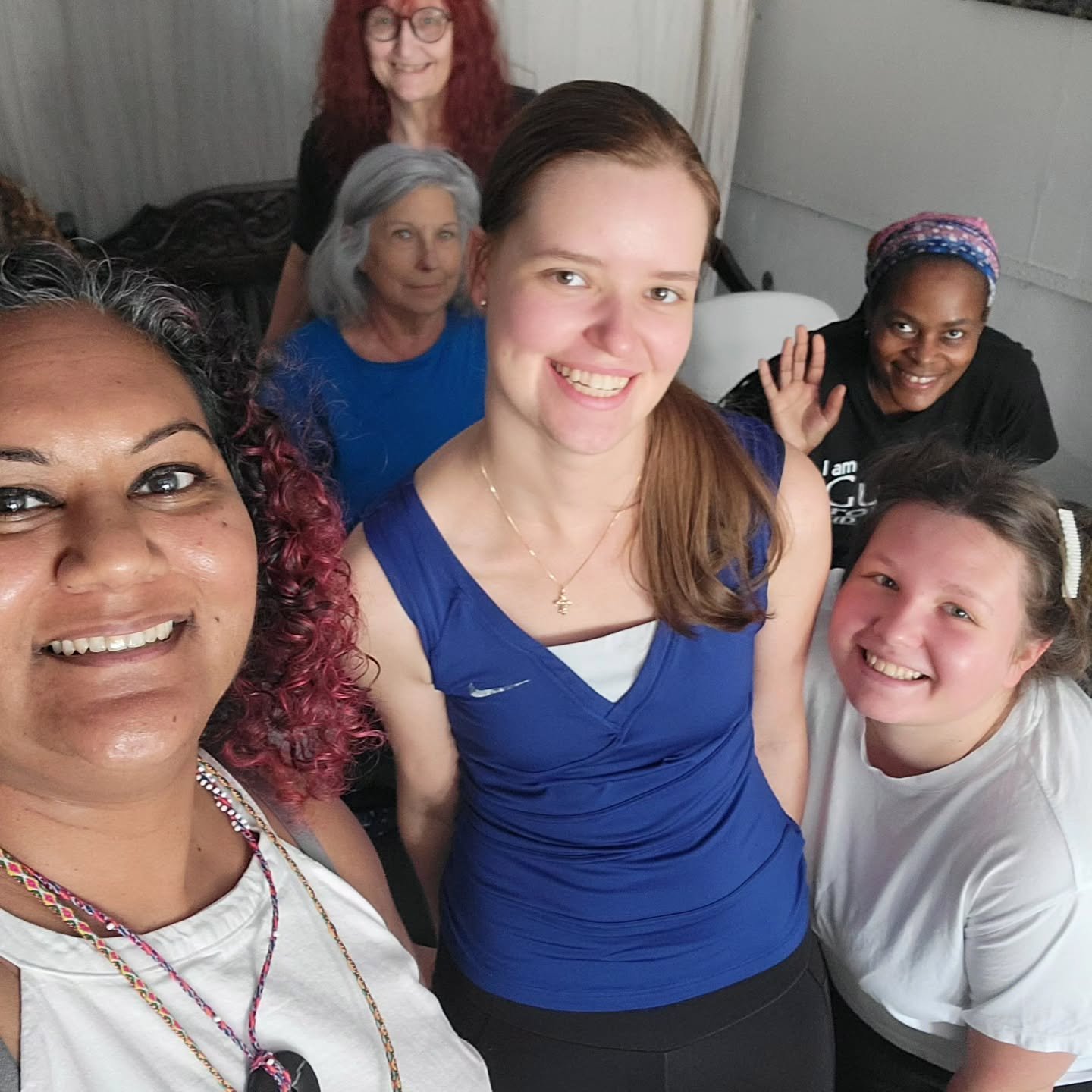Reiki share is back on at Zen Mystery! We had a wonderful time connecting and embracing our natural healing abilities. 

Reiki students got to expand their consciousness by working on others and paying attention to the subtle signs and imagery that n