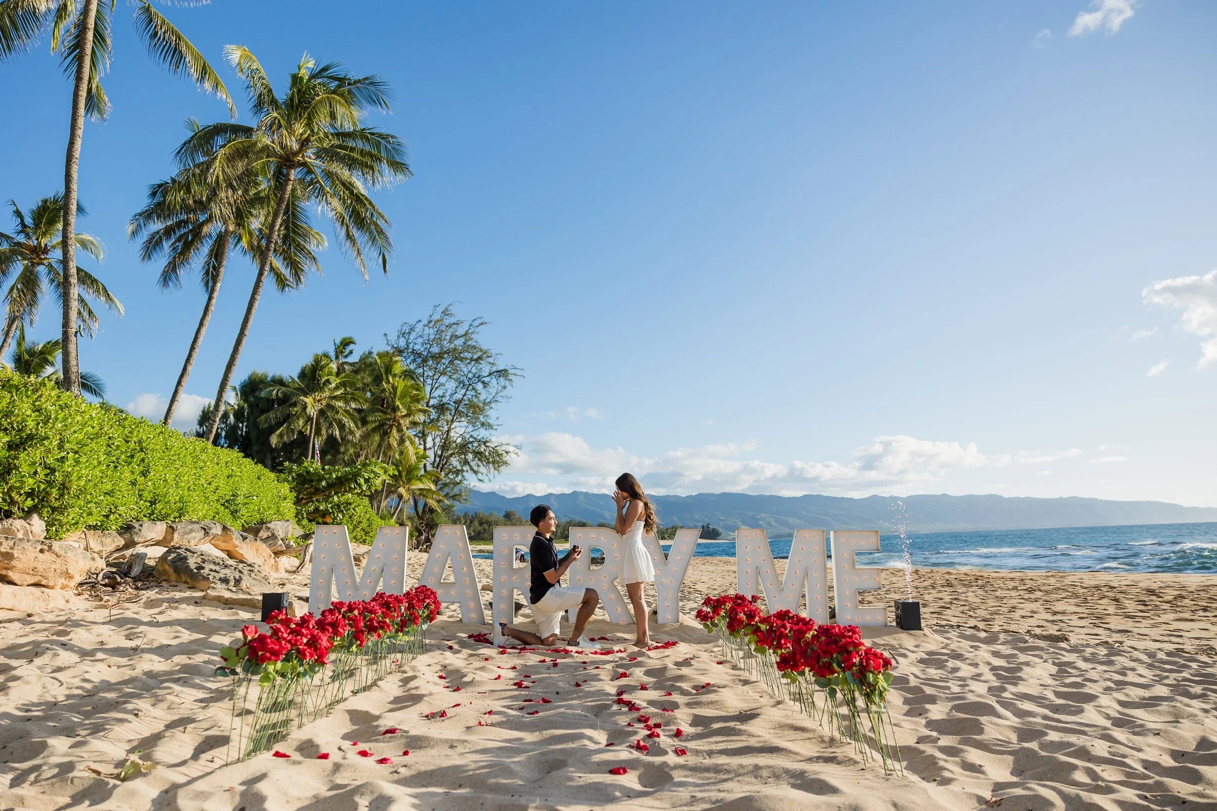 Why Hawaii Is One of the Best Places in the World for Engagement Photos