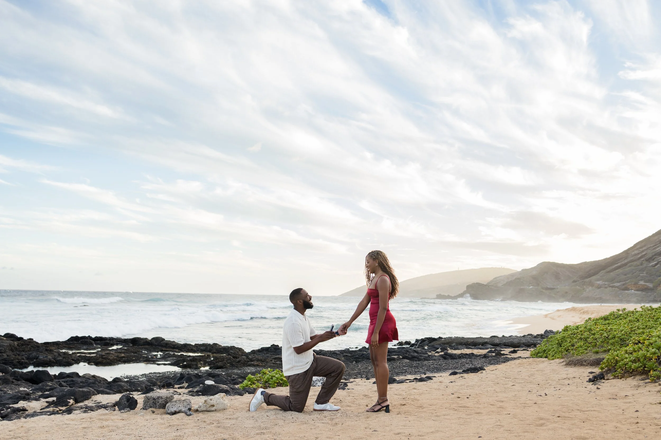 The Ultimate Guide to Creating Your Perfect Hawaii Proposal: Locations, Planning &amp; Unforgettable Moments