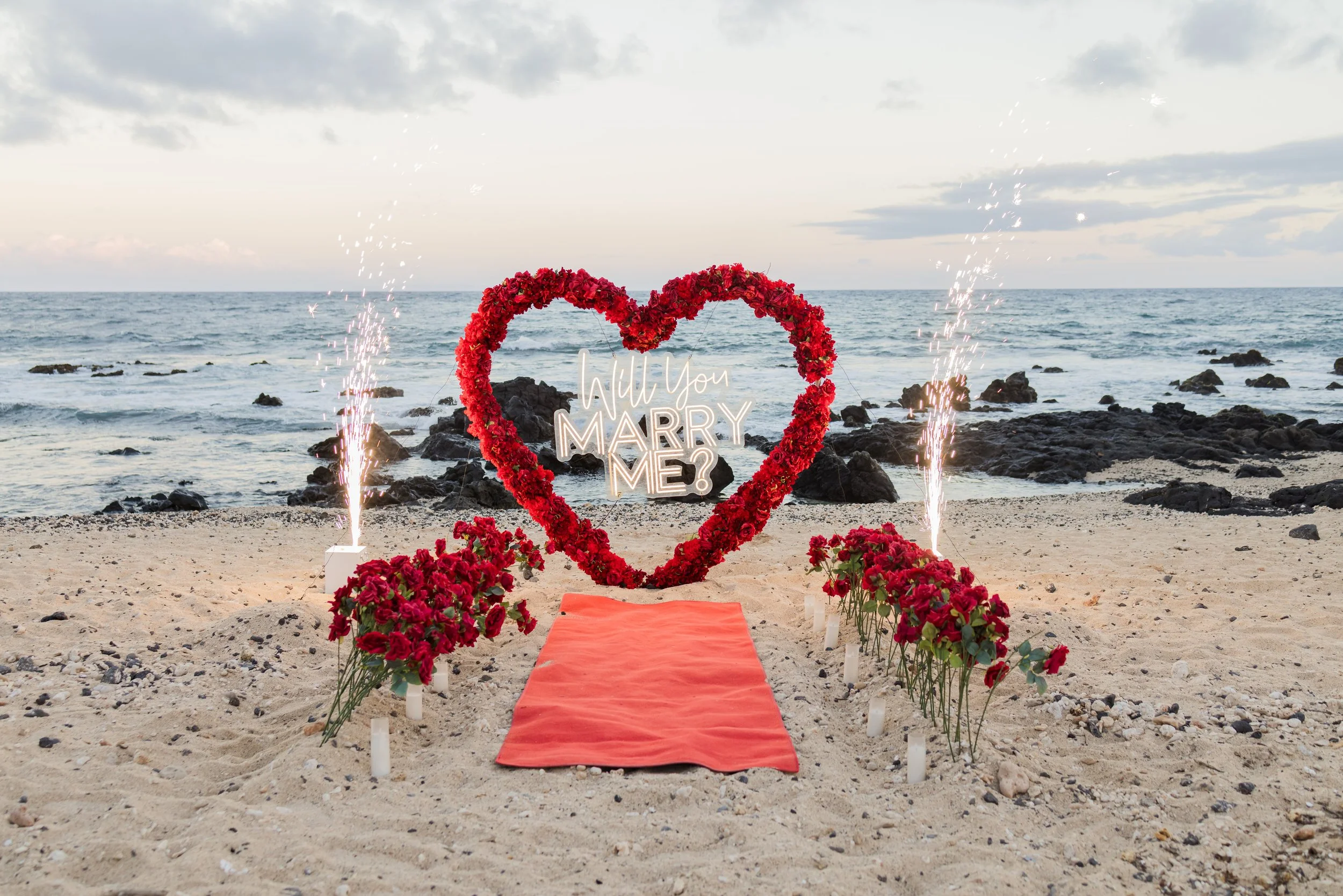 Your Guide to the Perfect Hawaii Proposal: Best Locations, Stunning Photos &amp; Unforgettable Experiences