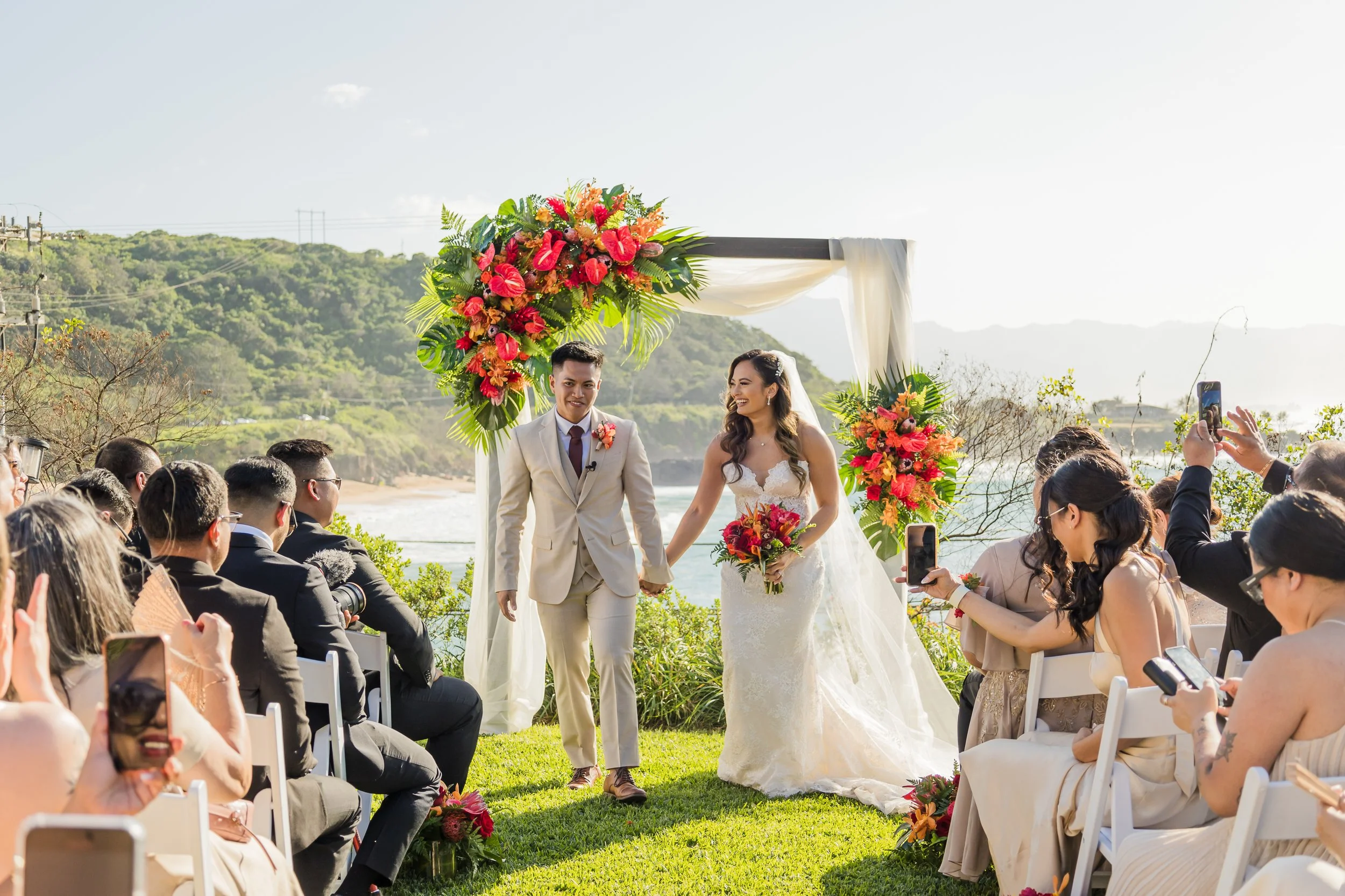 What Makes a Hawaii Wedding Photographer Truly Worth the Investment?