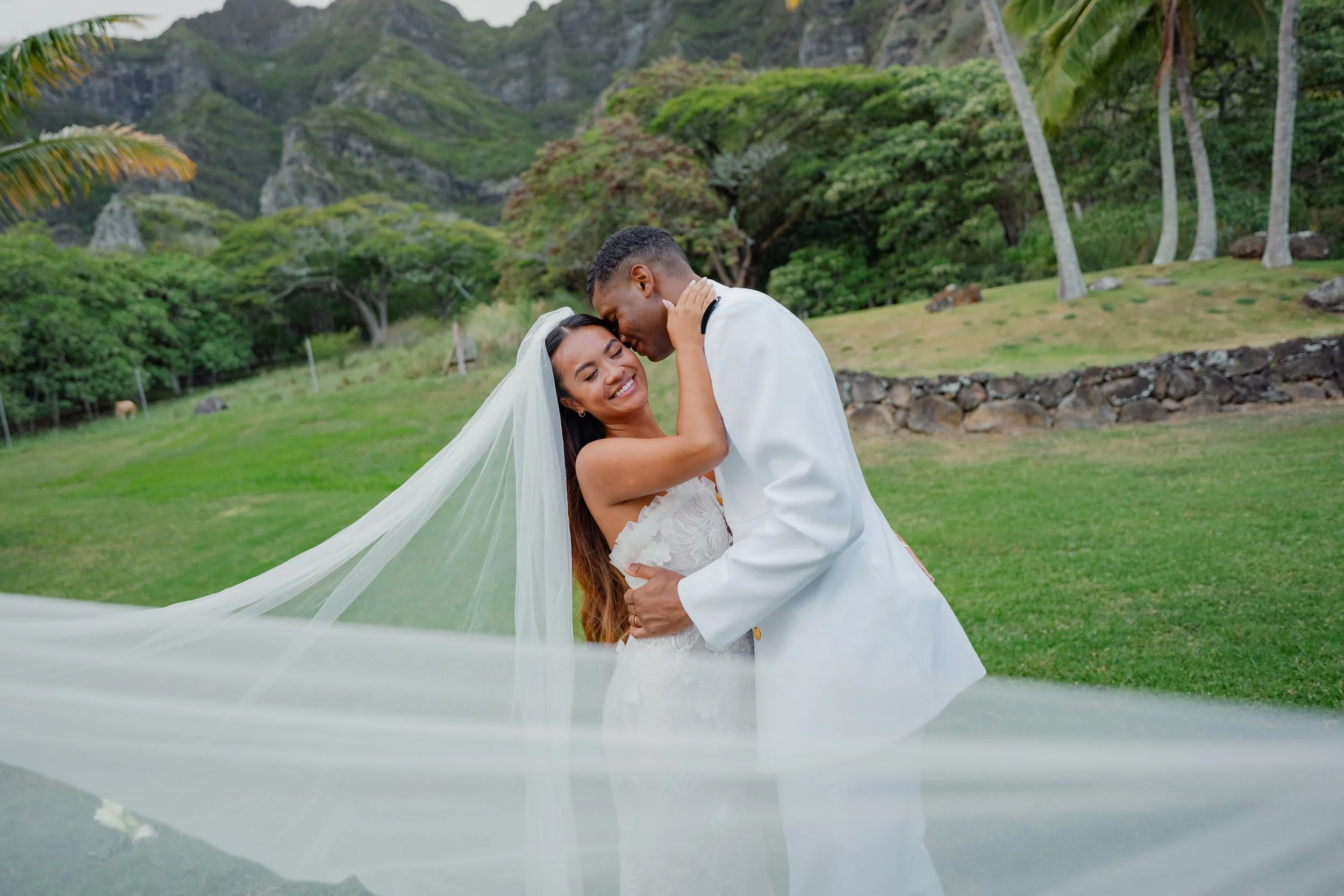 What Makes a Hawaii Wedding Photographer Truly Worth the Investment?