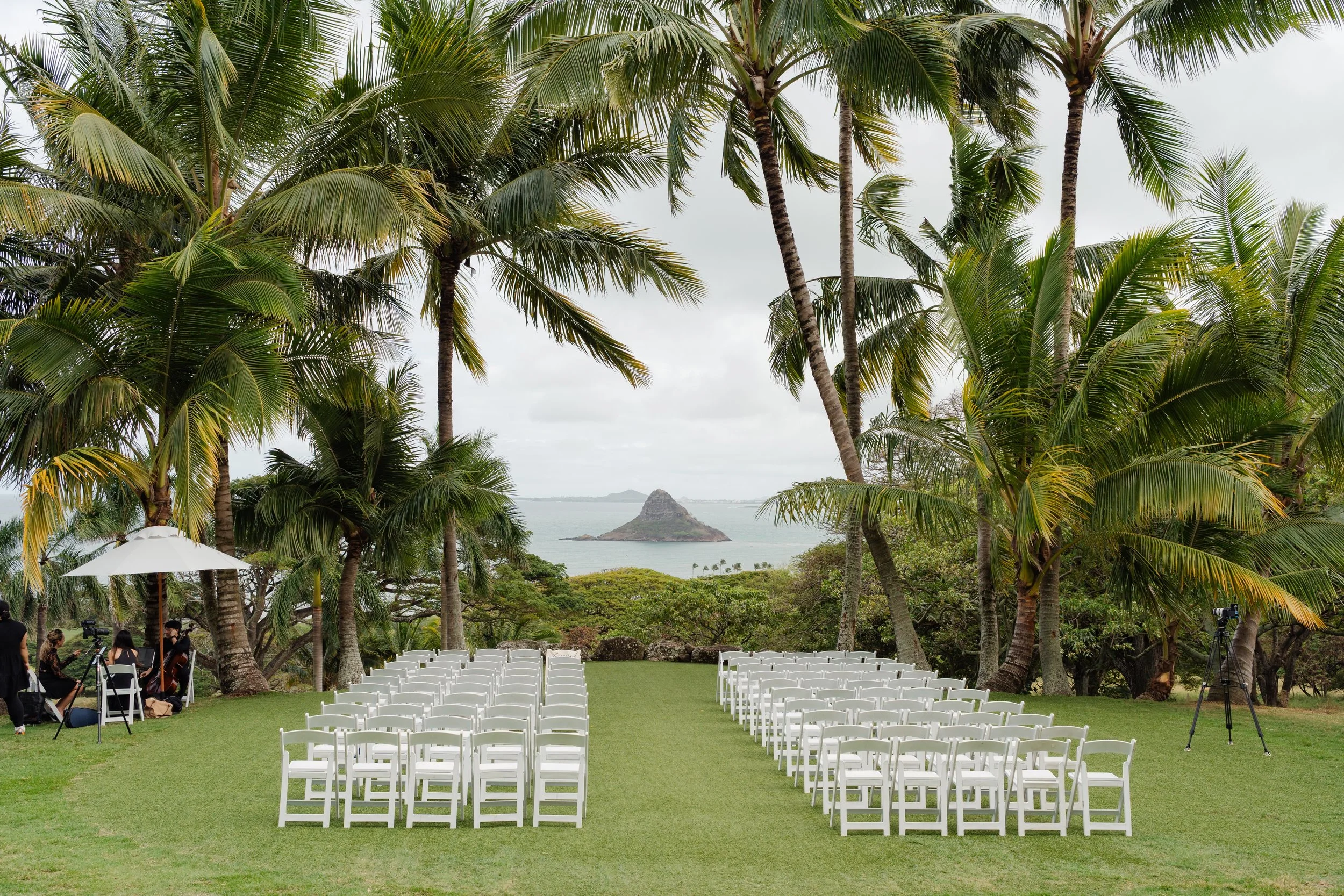 How to Choose the Right Hawaii Wedding Photographer for Your Big Day