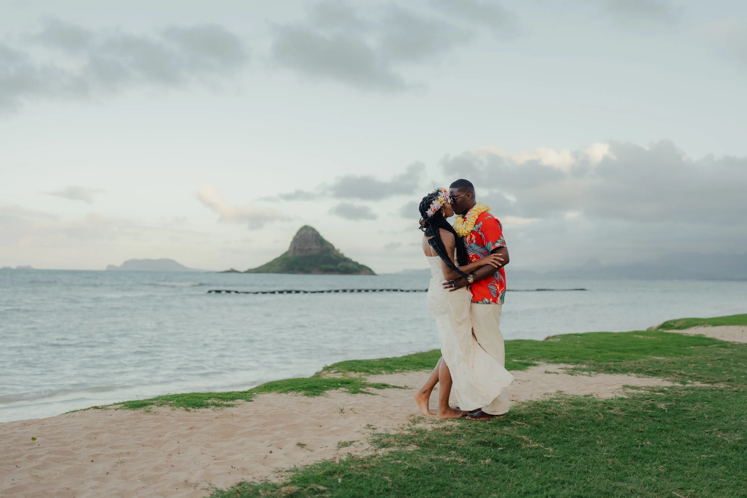 Vow Renewals in Hawaii: A Meaningful Way to Celebrate Love Again in the Hawaiian Islands