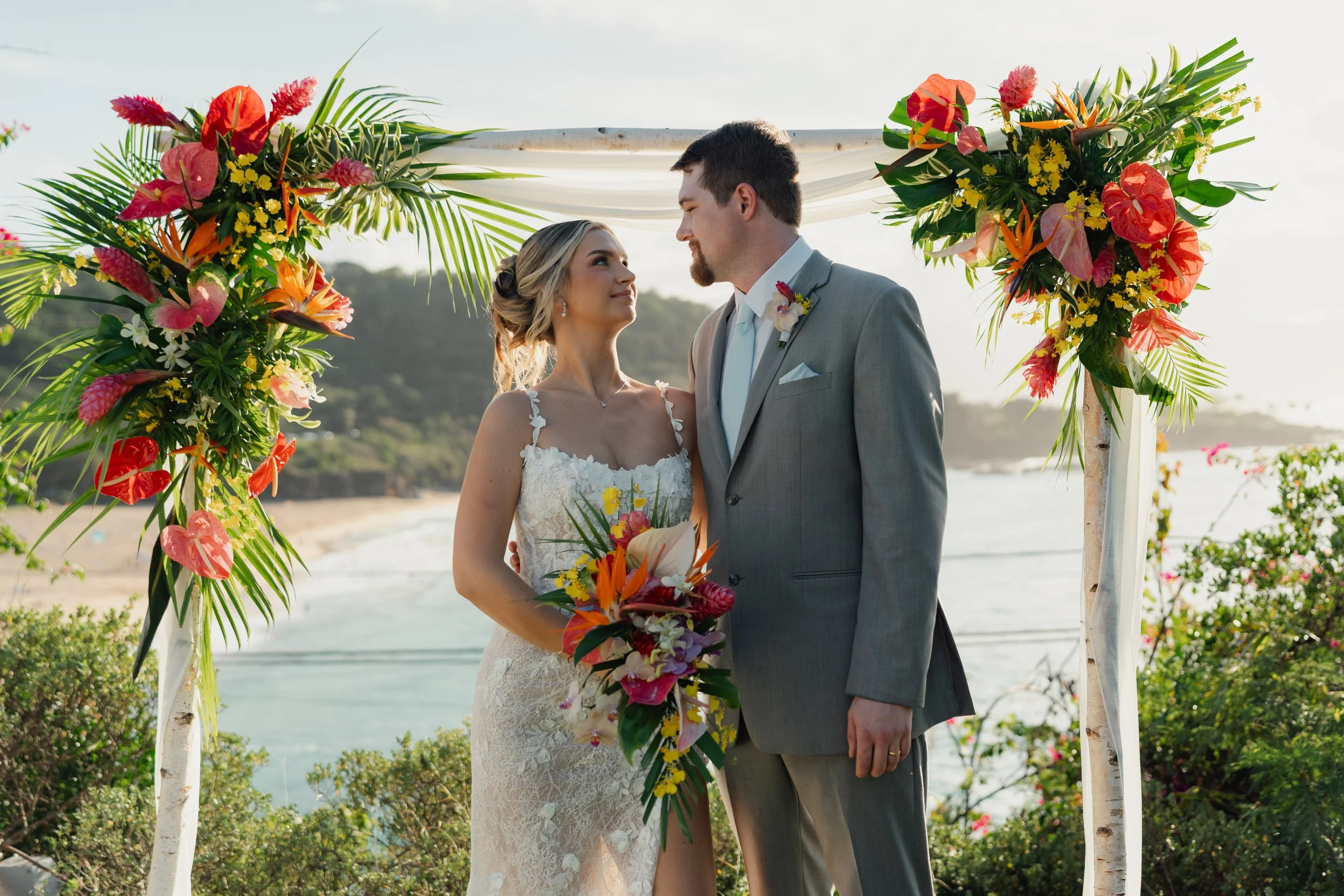 Oahu Weddings: Celebrate on Hawaii’s Most Iconic Island 🏝️