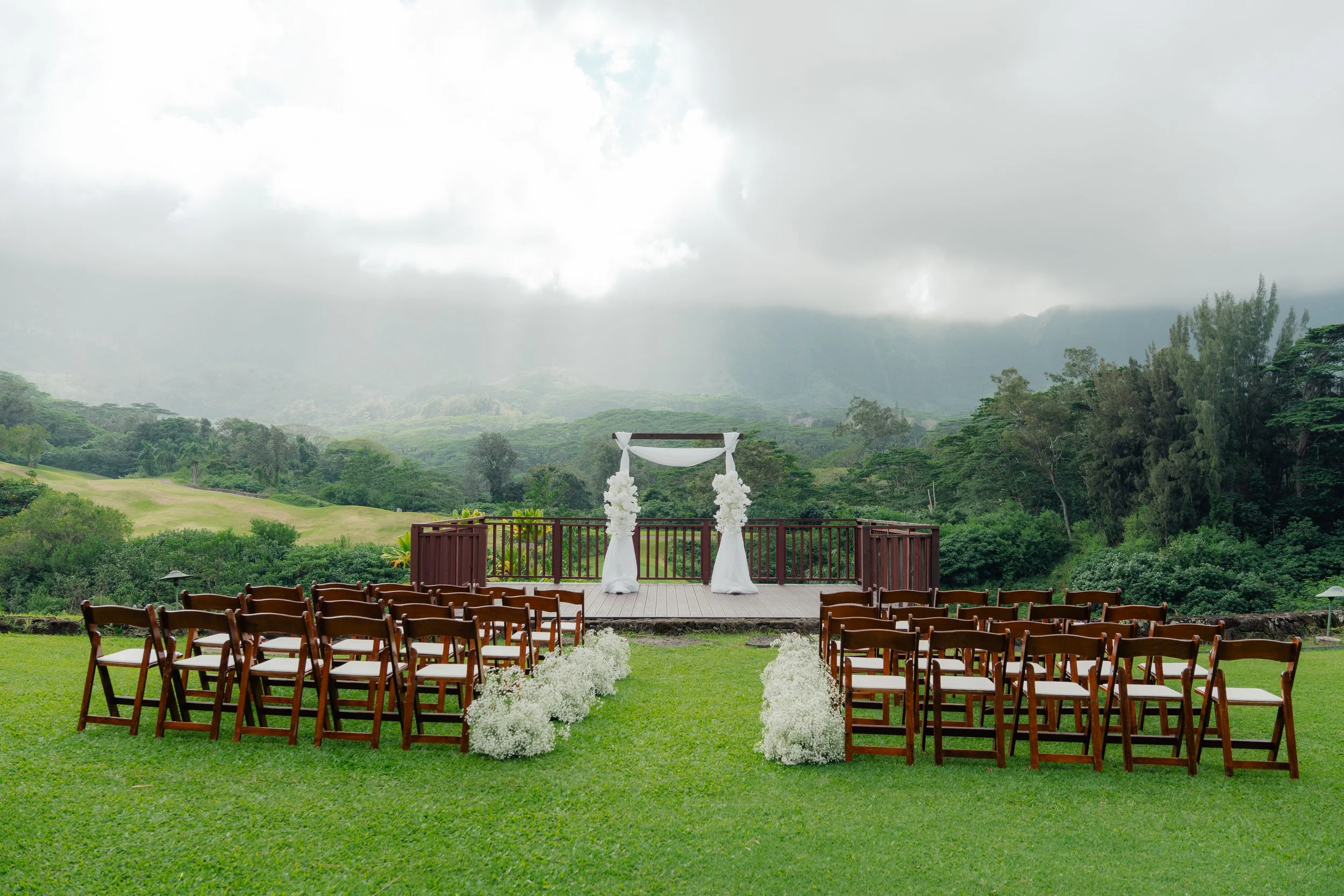 The Modern Hawaii Wedding: How to Design a Celebration That Feels Personal, Elevated, and Timeless