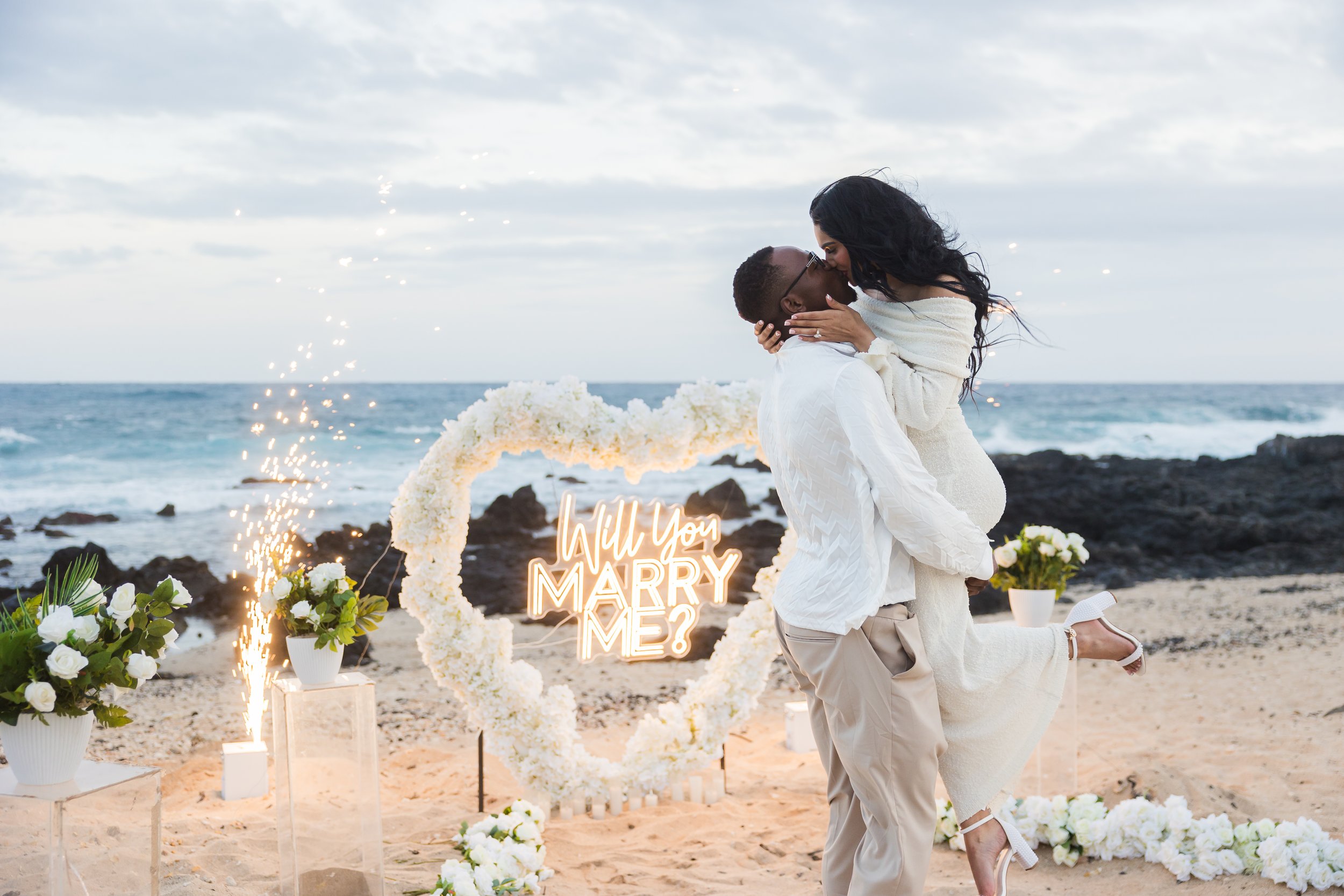 How to Plan a Perfect Hawaii Proposal: A Guide to Creating an Unforgettable Moment