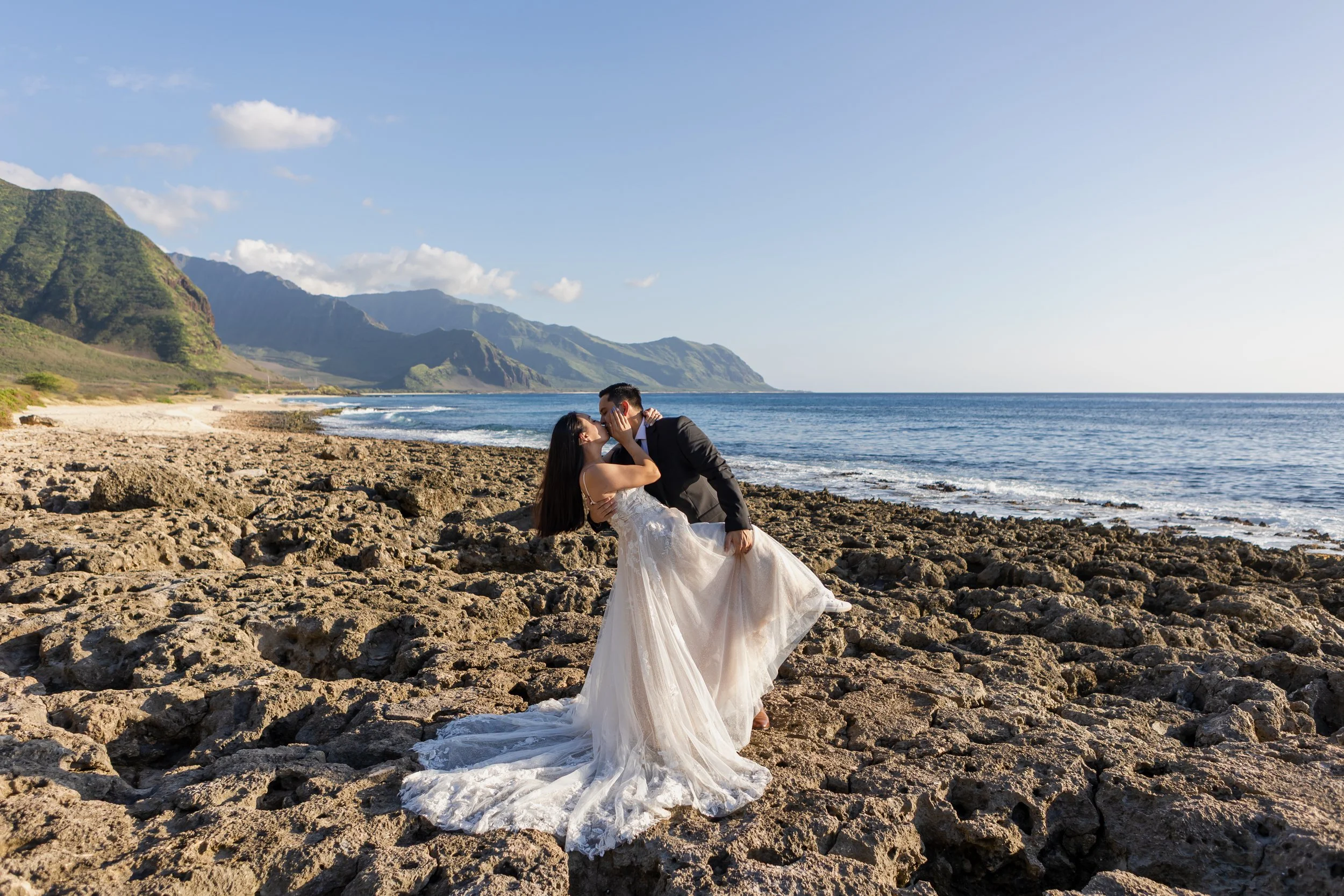 The Ultimate Guide to Planning Your Dream Wedding in Hawaii (Oahu Edition)