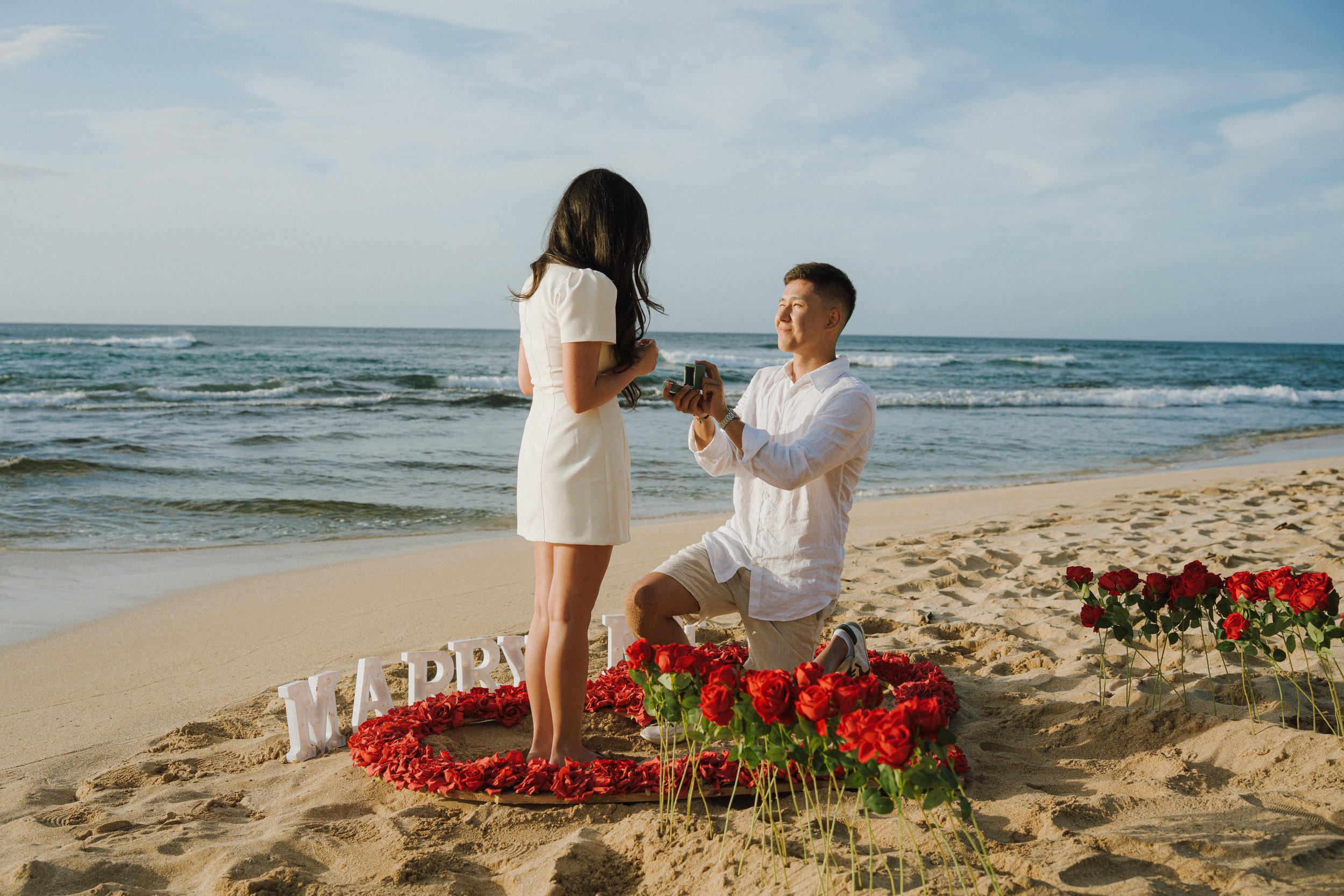 The Ultimate Guide to Planning a Perfect Hawaii Proposal in Oahu with Romantic Setups, Hidden Gems, and Cinematic Moments