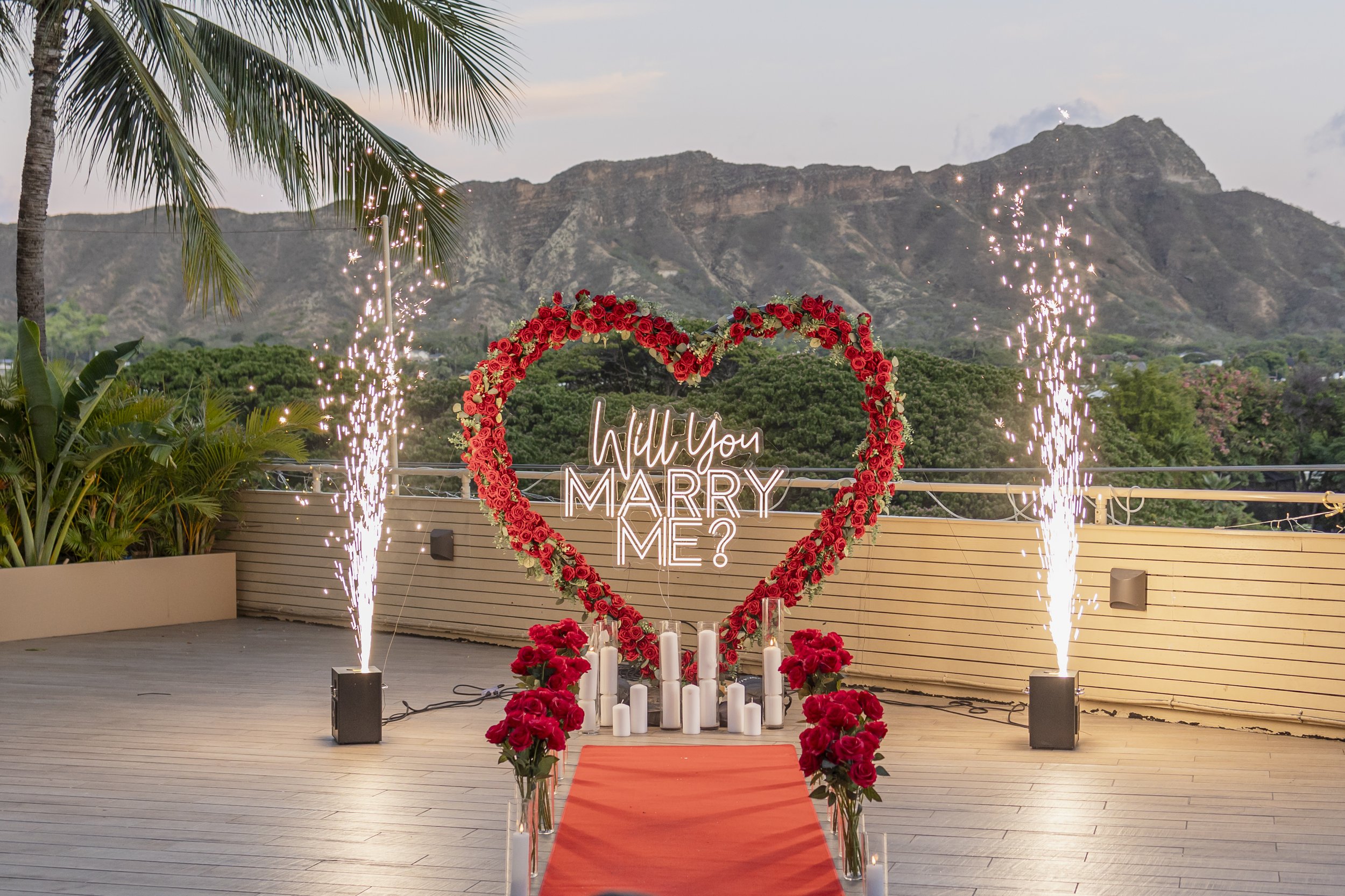 The Ultimate Hawaii Proposal Guide: Planning a Meaningful Beach Engagement