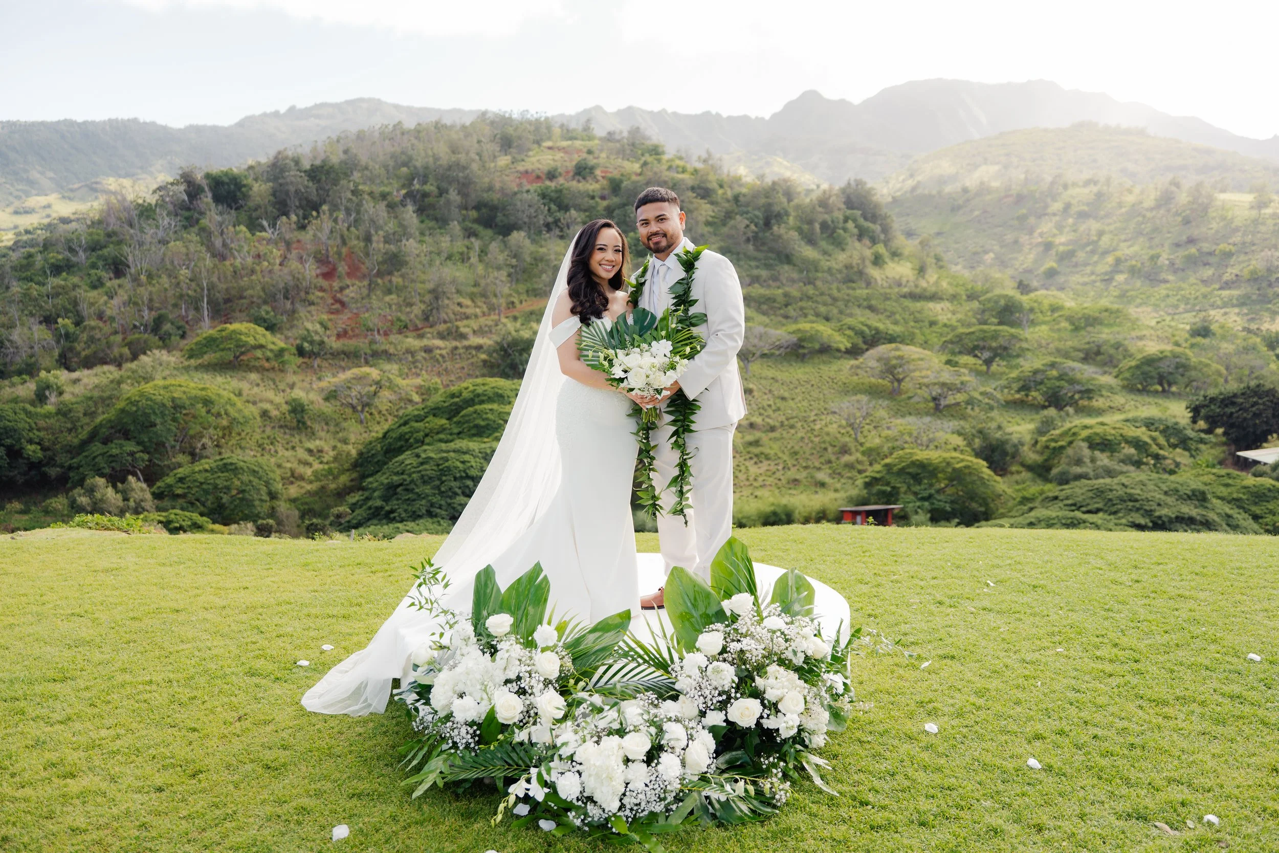 Capturing Your Dream Destination Wedding in Hawaii: A Complete Guide