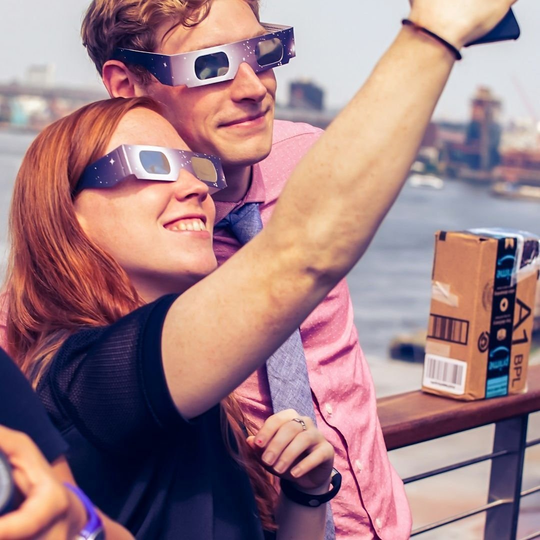 🌞 Did you catch the solar eclipse? 🌚 While witnessing this cosmic event can be awe-inspiring, it's crucial to protect your eyes. 🕶️ If you're experiencing changes in your vision post-eclipse, it's time to take action. Blurry vision, headaches, or 
