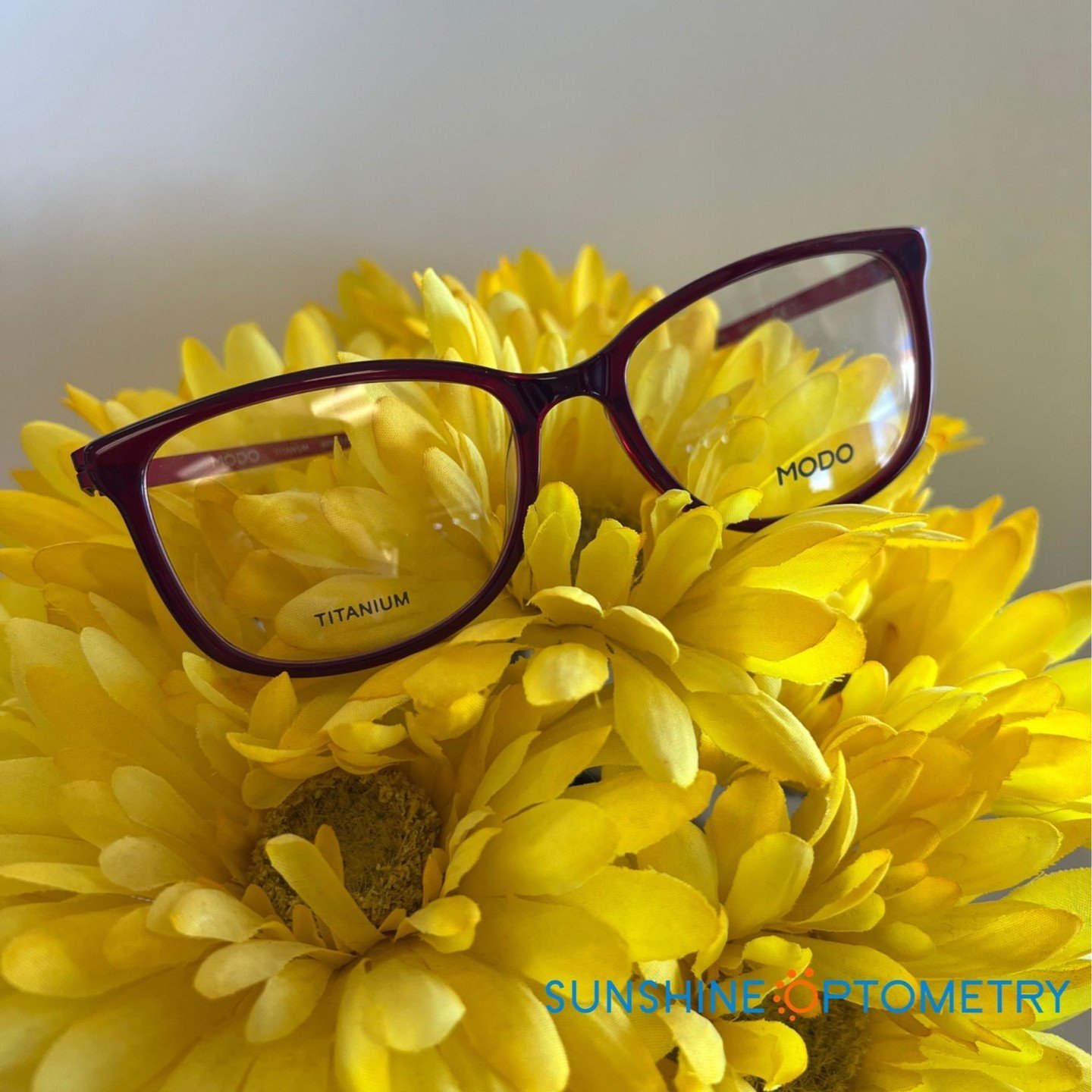 See the world through Modo eyewear. Perfect blend of style and comfort.😄 🤩  #ModoEyewear #Vision #FashionForward #Style #Comfort #EyewearFashion #sunshineoptometry #scv #castaic #canyoncountryca #canyoncountry #newhallca #newhall #WestRanch #Valenc