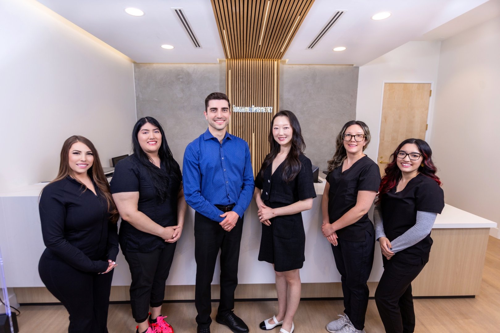 Sunshine Optometry 2025 Photoshoot-30_pp.jpg