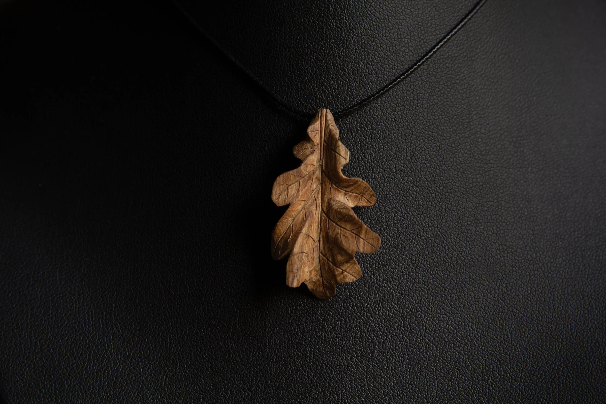 Oak Leaf Pendant (Laburnum No. IV)