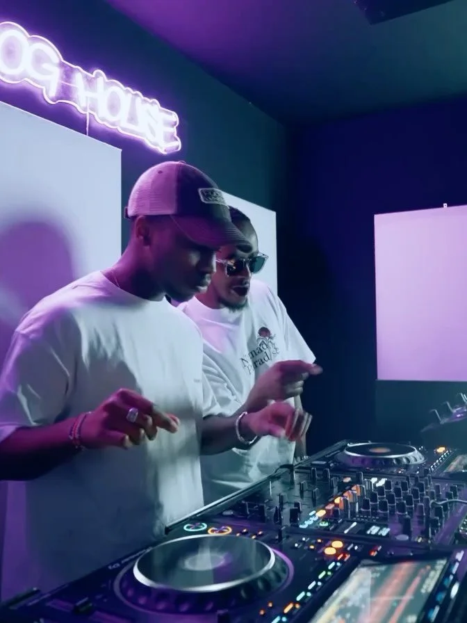 Always love seeing our pieces in action off on their adventures with their human accessories. 

@yegon.wav In the dog house🐶🎧

@bulldogstudios_ 

#dj #afrohouse #housemusic #melbourne #pioneer #alphatheta