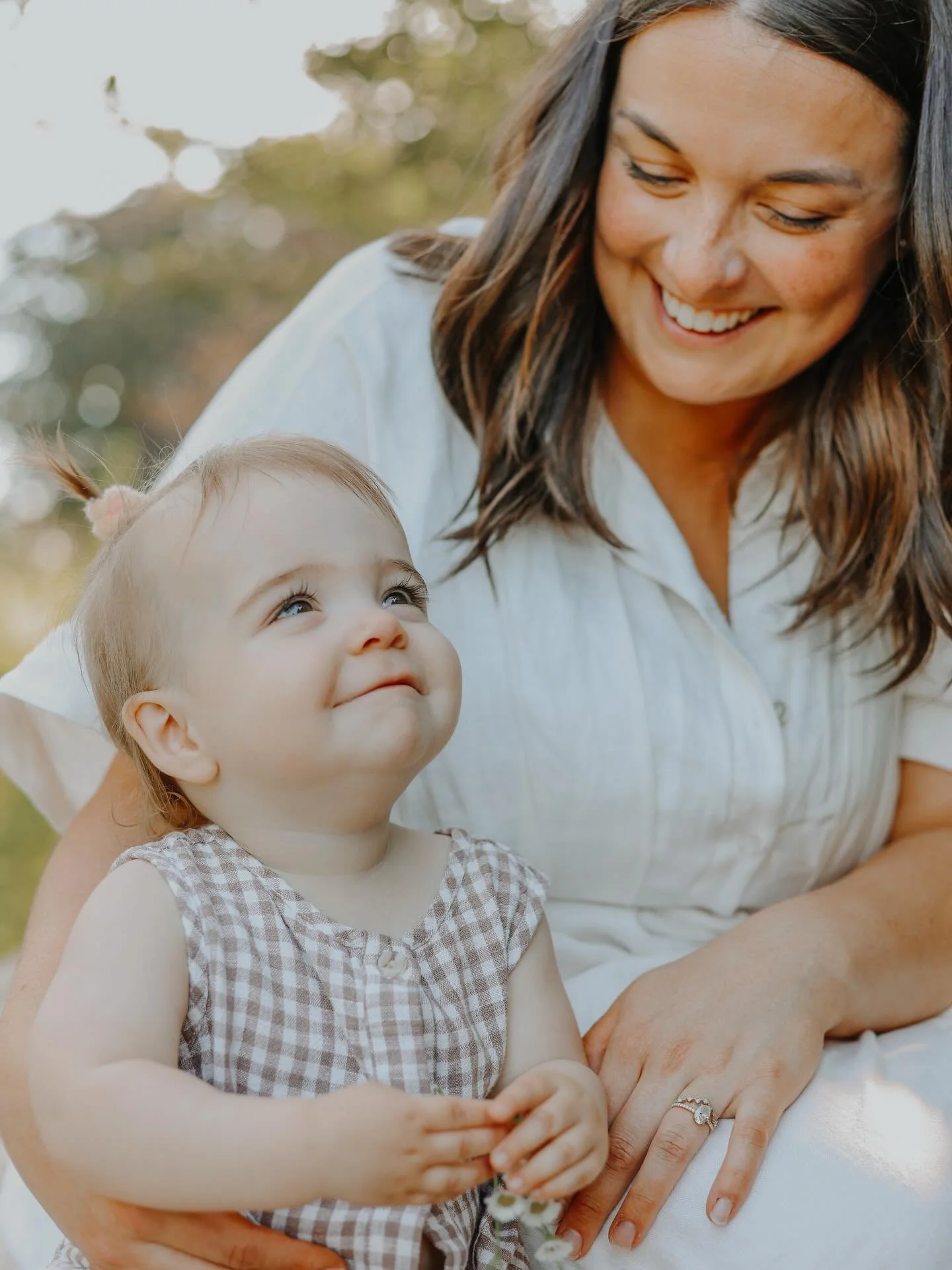 Another mama I&rsquo;m honored to call client turned friend! 
@aurorambales 

#newenglandfamilyphotographer #mainefamilyphotographer #southernmainefamilyphotographer