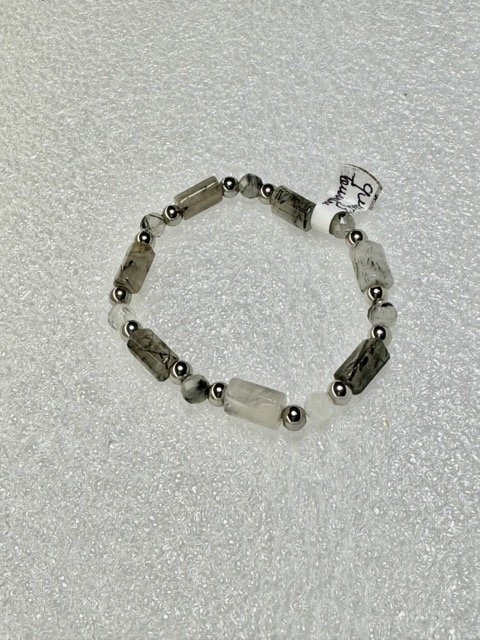 QUARTZ TOURMALINE CALLIE
