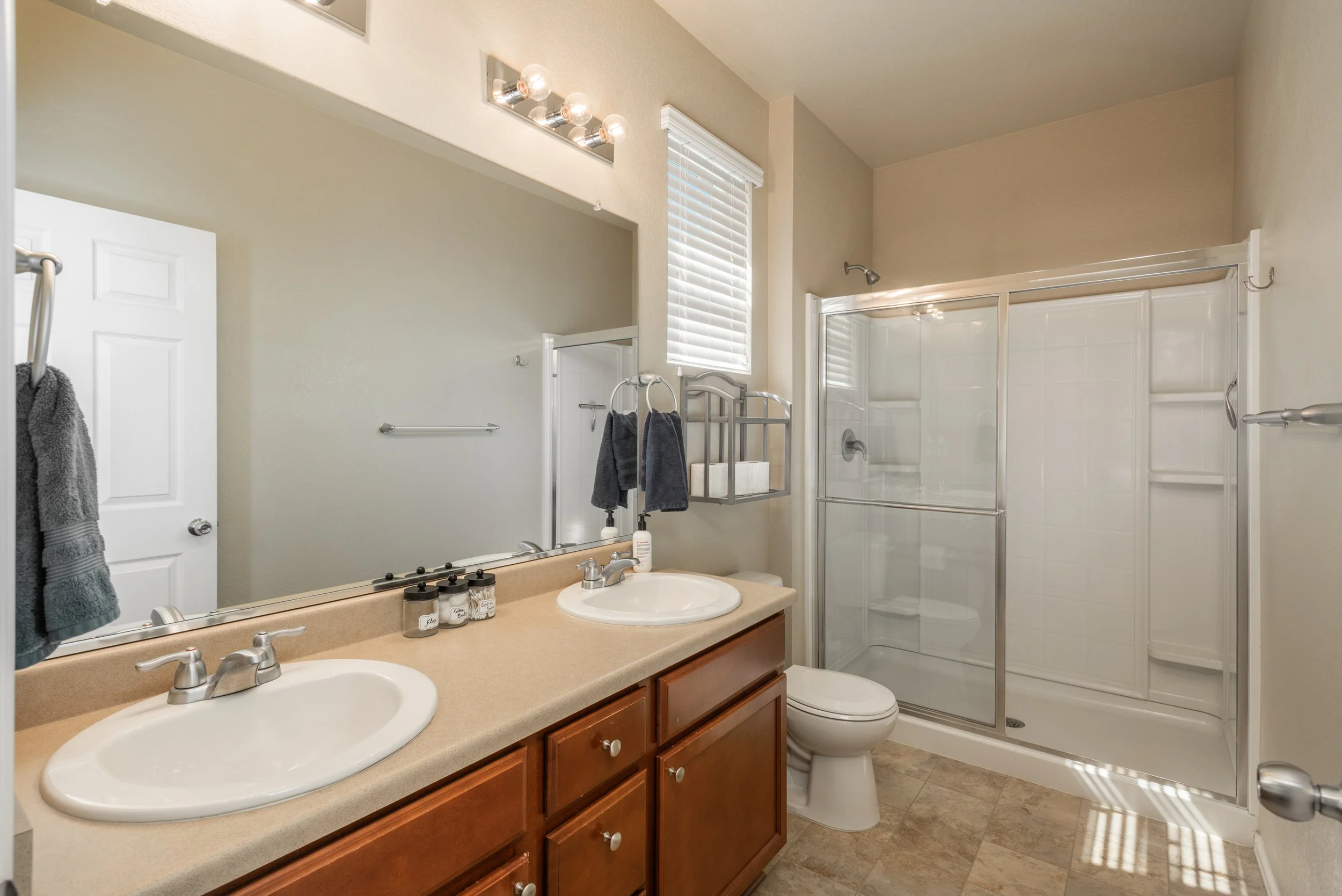 6434_NorthEnsenadaCourt_25.jpg