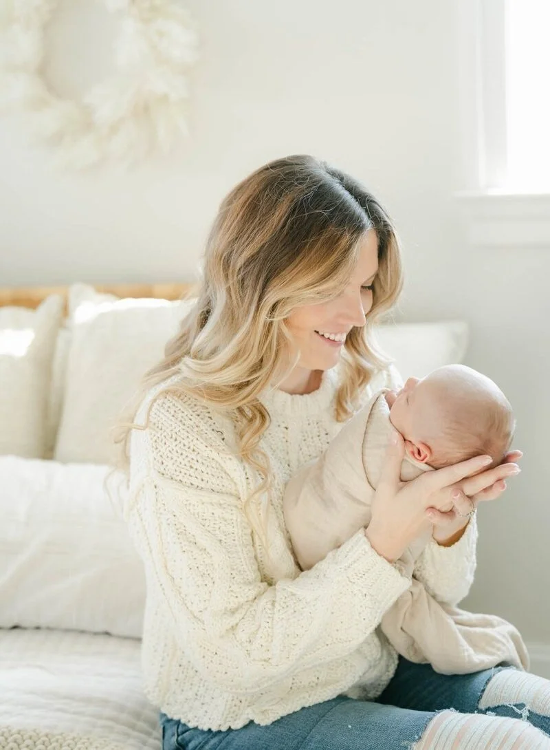 Newborn Care Specialist and Postpartum Doula serving Tampa St. Petersburg, Florida and Portland, Oregon. Providing overnight newborn care, postpartum doula support, baby nurse, night nurse, night nanny services. Infant sleep training.