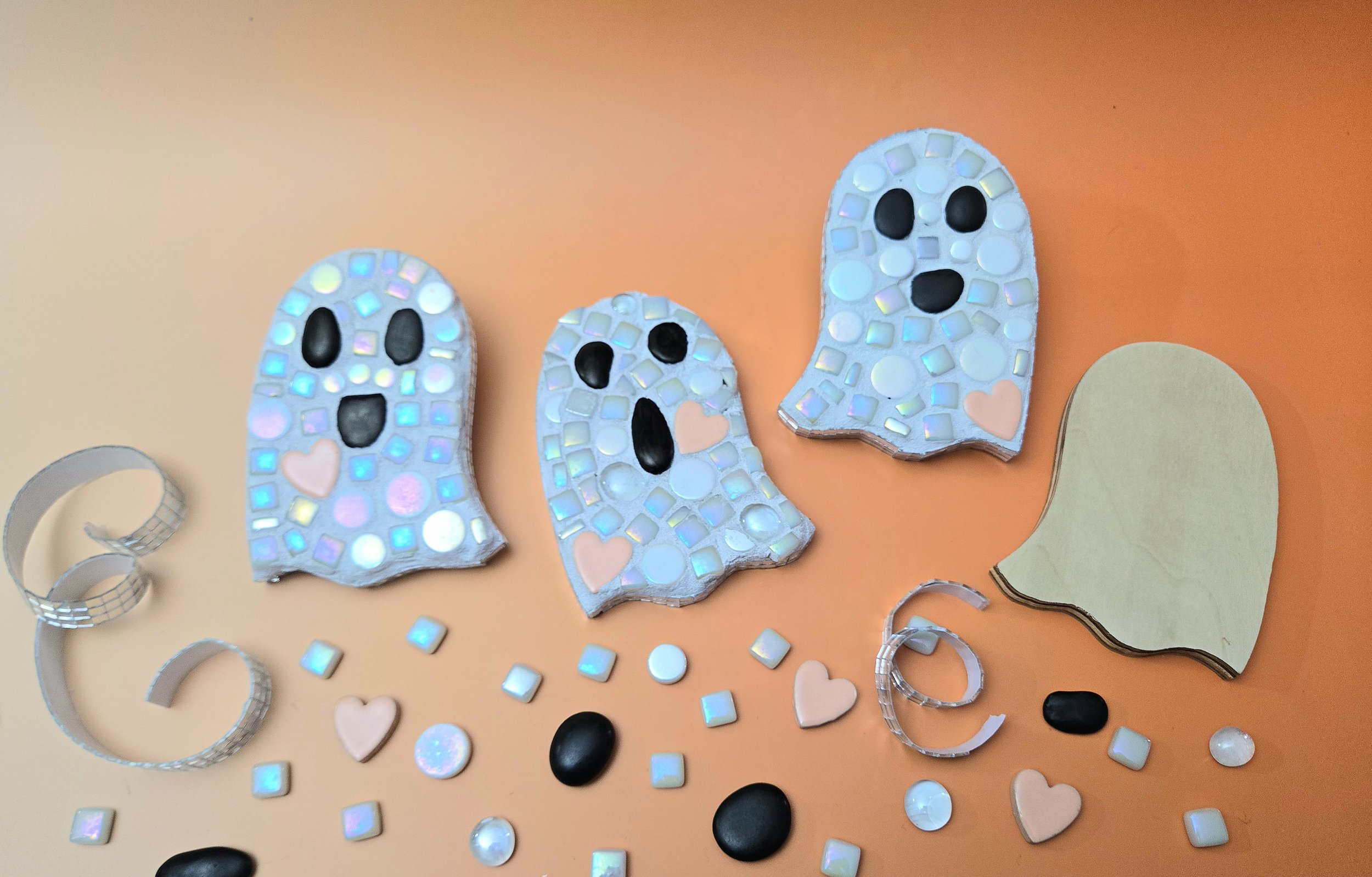 WORKSHOP | Disco Ghost Mosaic 👻