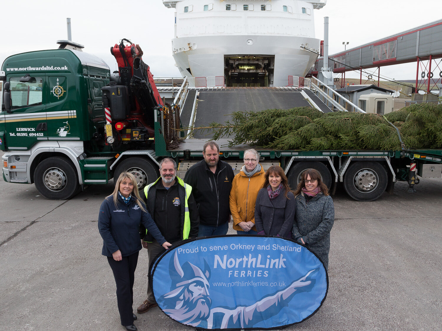 Joint Effort Brings Tree to Market Cross