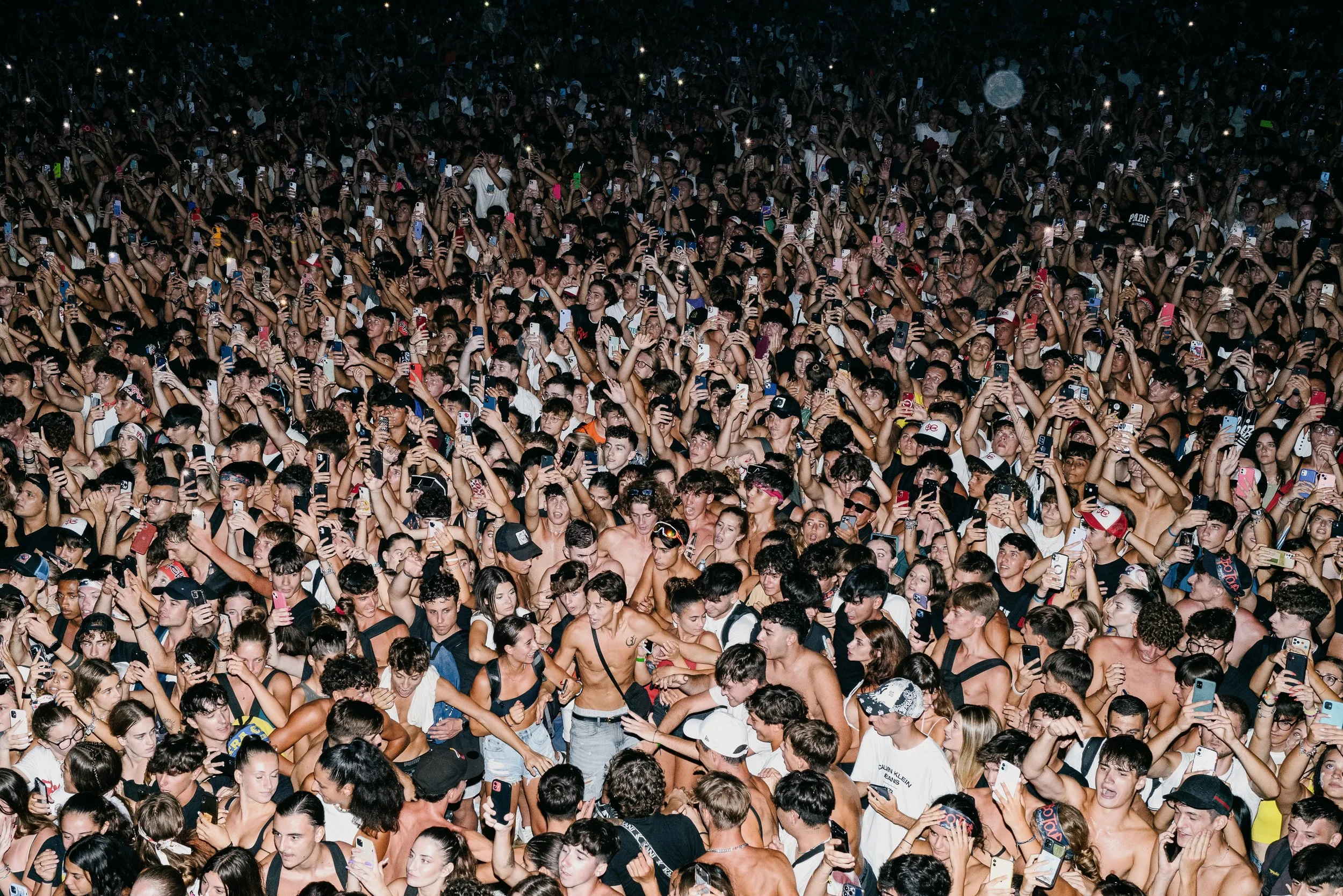 MUSICA live session . studio session . tour reportage . festival reportage / photography