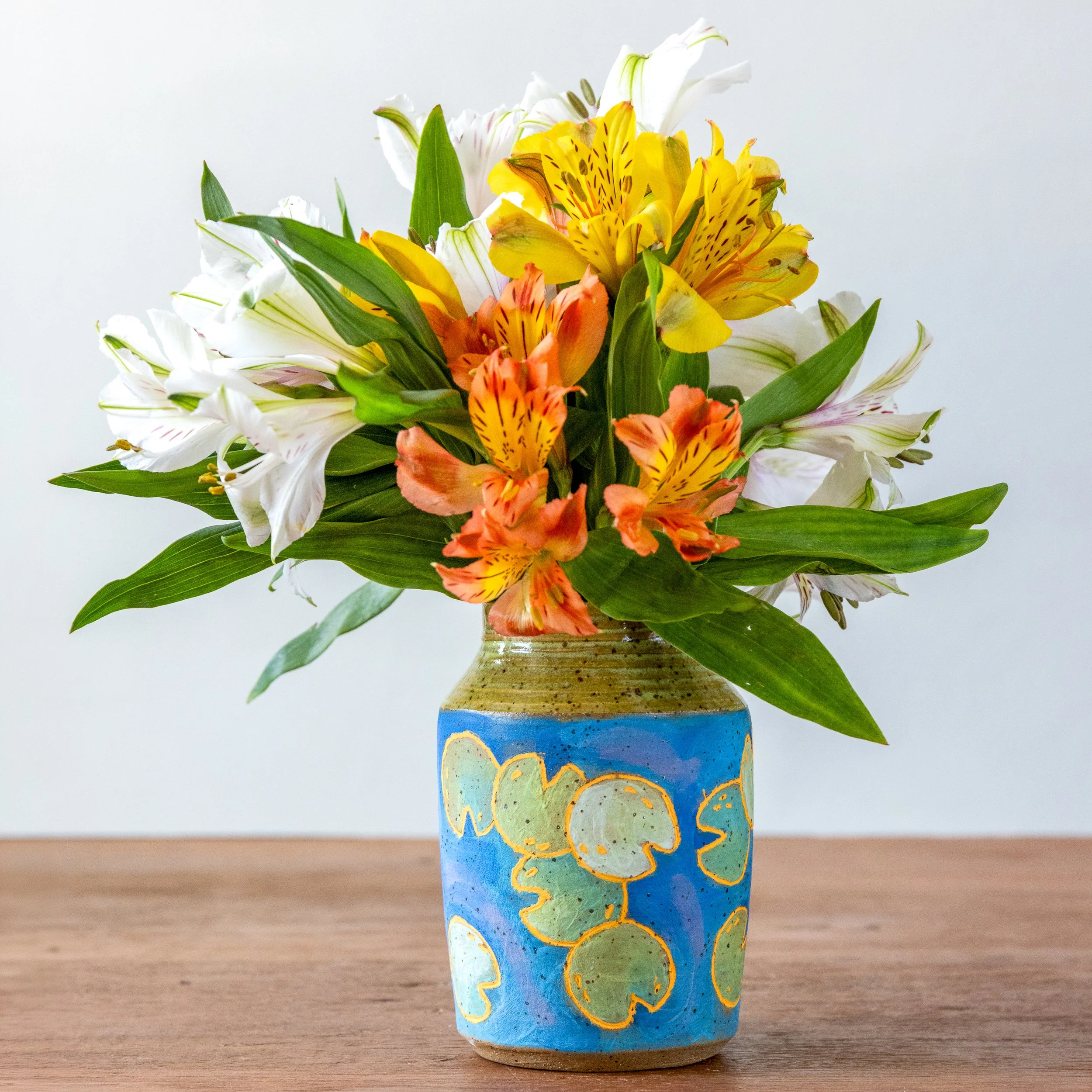 Pondside Petite Vase