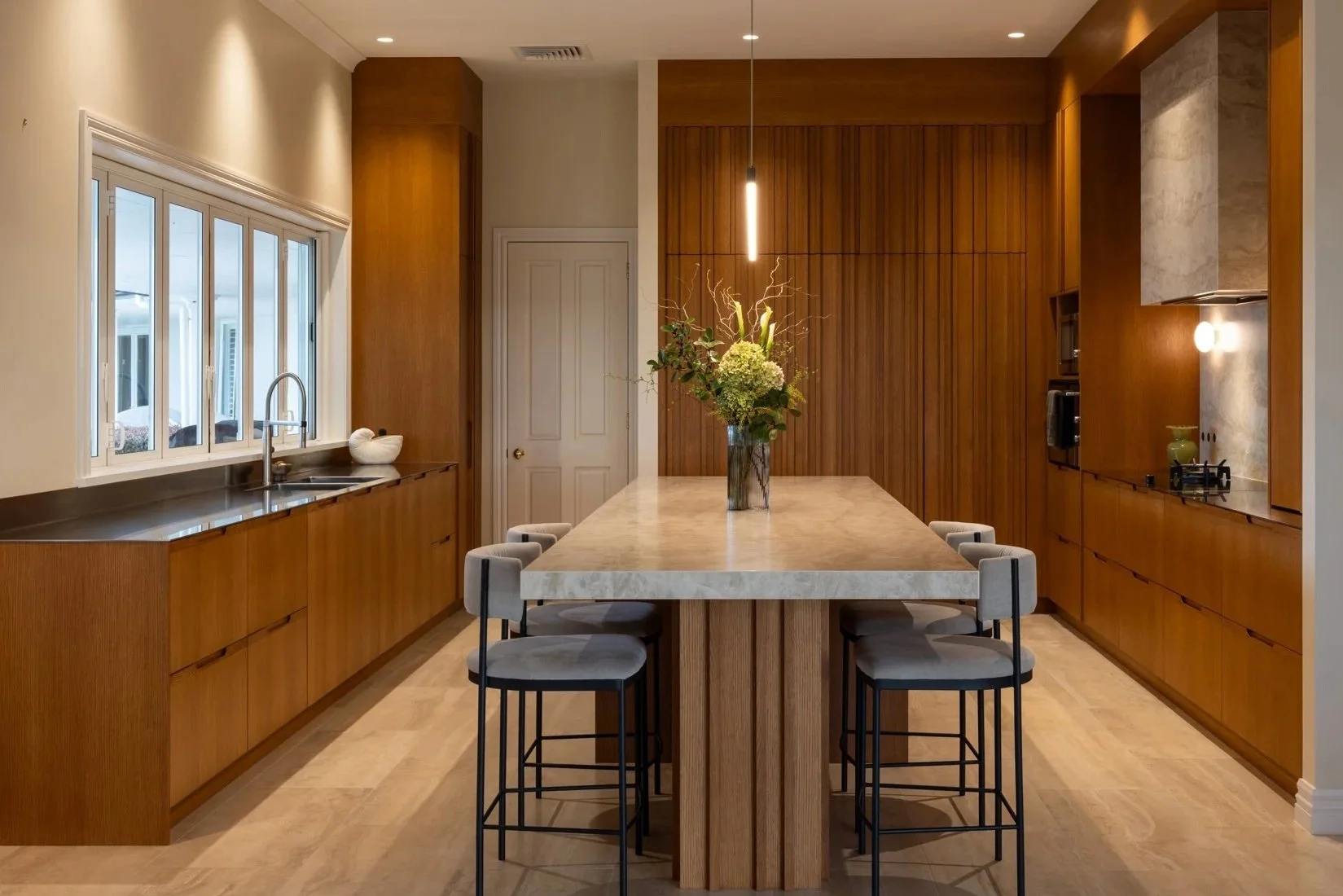 oak kitchen veneer panelling taj mahal stone