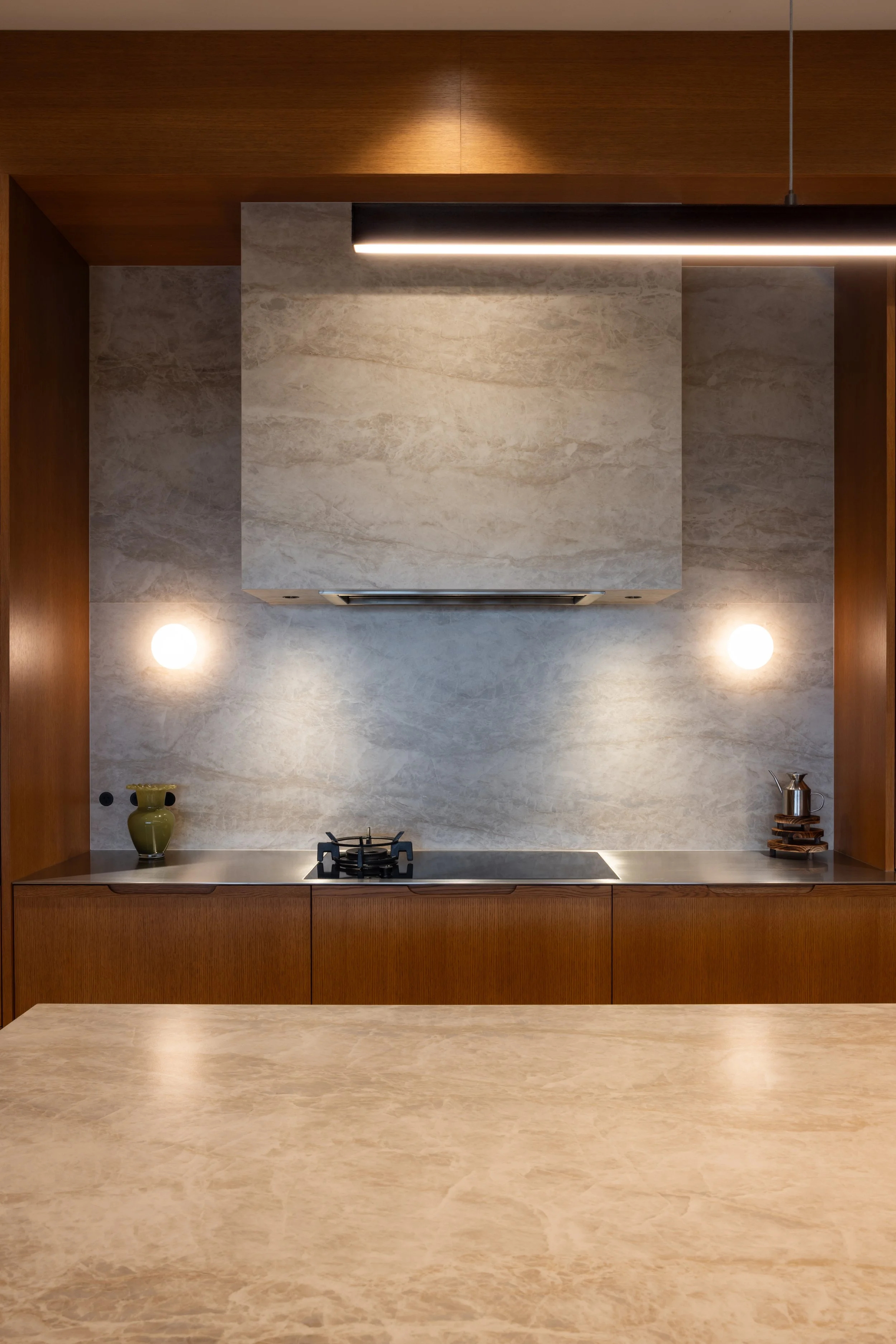 tajmahal stone rangehood induction cooking solid stainless benchtop.
