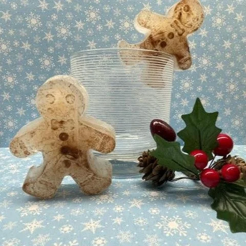 Hope all had a WONDERFUL Thanksgiving! It's officially December and it is the time to start preparing for your Christmas events! Get in the spirit and order your seasonal ice on this Cyber Monday 🎄🎄🎄