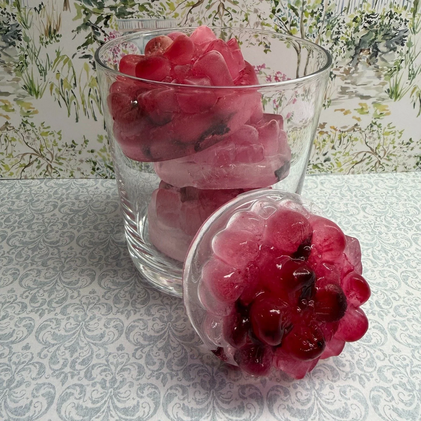 We are excited to offer our Hibiscus Hydrangea Ice! 🌺 We have jumped on the hibiscus bandwagon, and we bet you will too with this ice. 🧊

Warning: This ice WILL turn your drink pink, so this is our "pink drink." We don't mind...we love a 