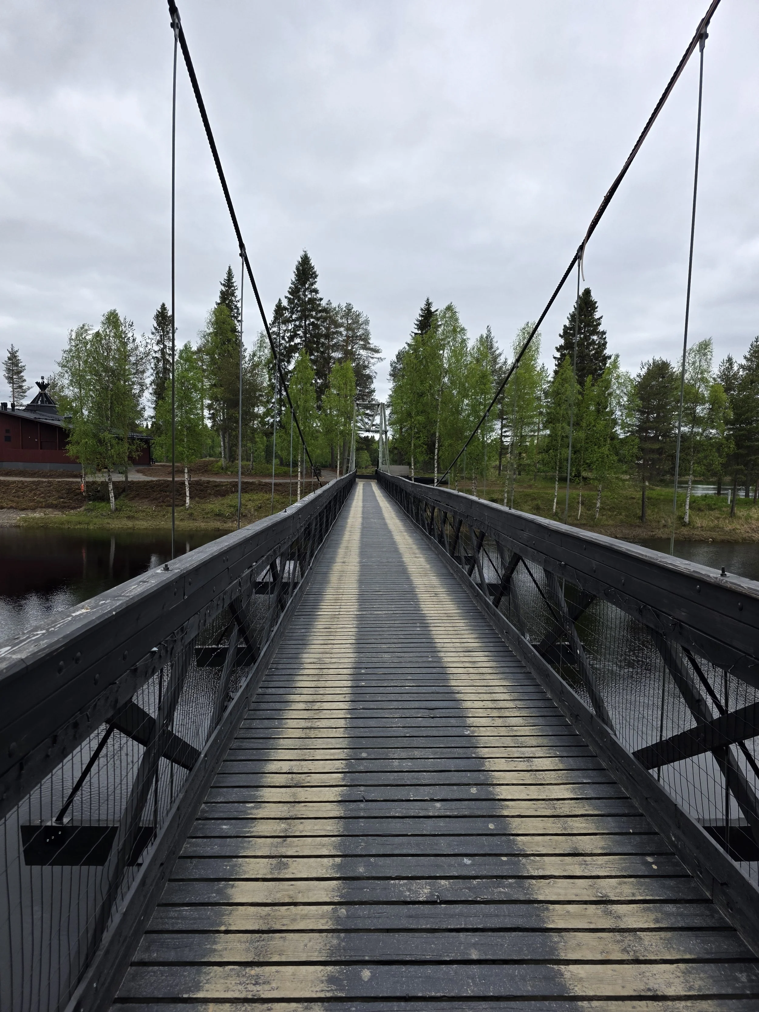 Villa Aino Suspension Bridge.jpg