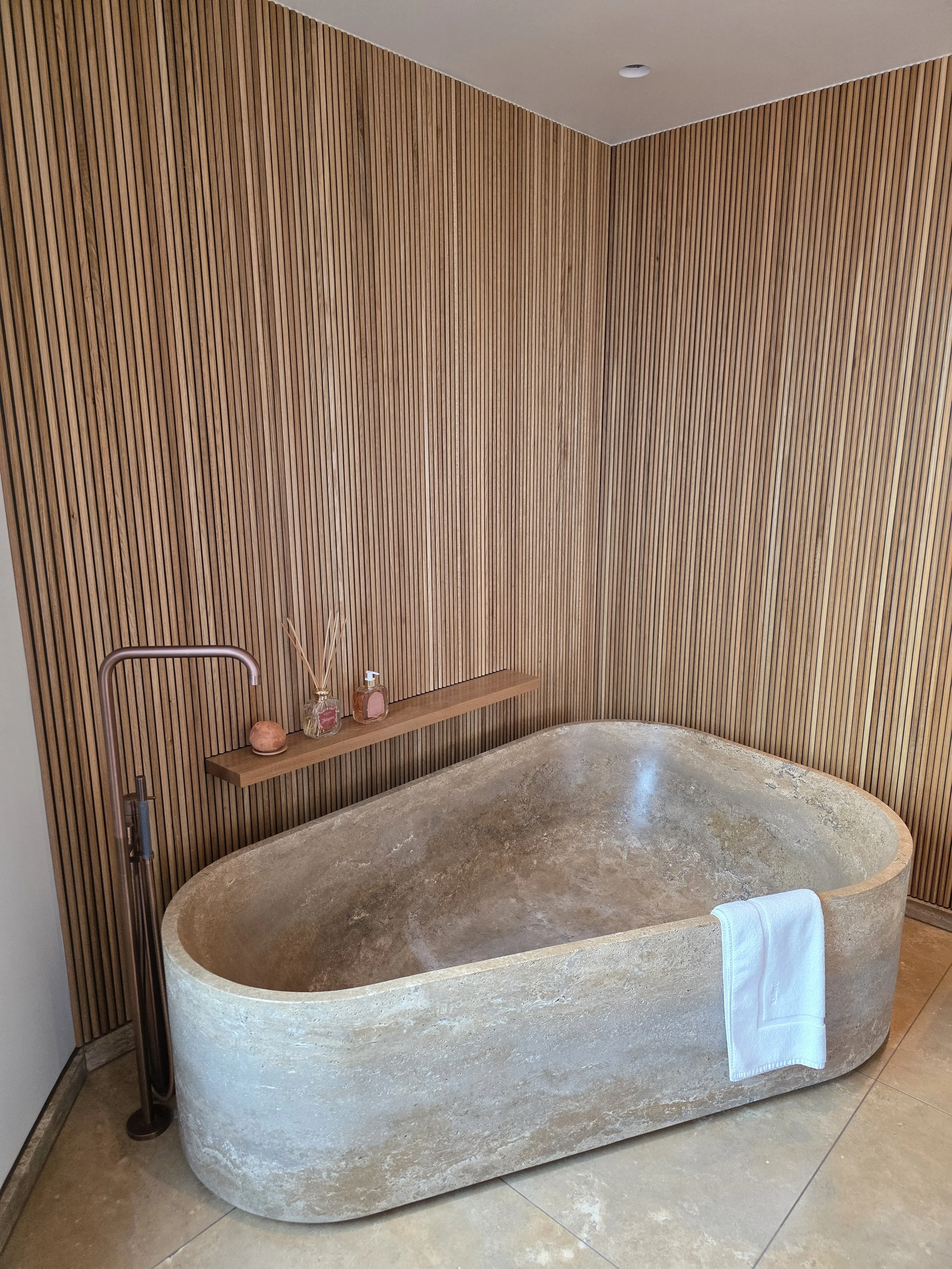 Eilert Smith Penthouse Bathtub.jpg
