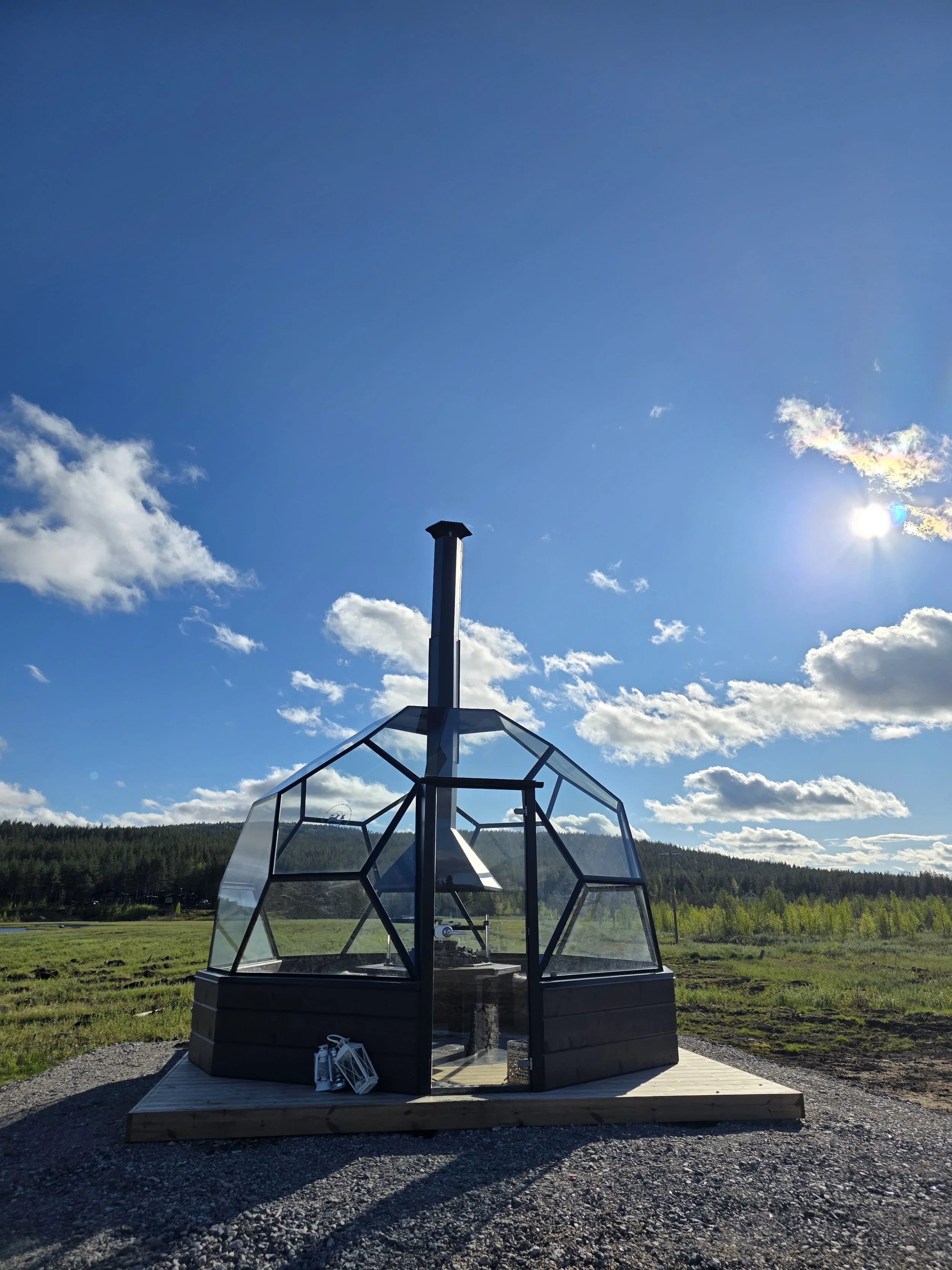 Janka Resort Finland Igloo.jpg