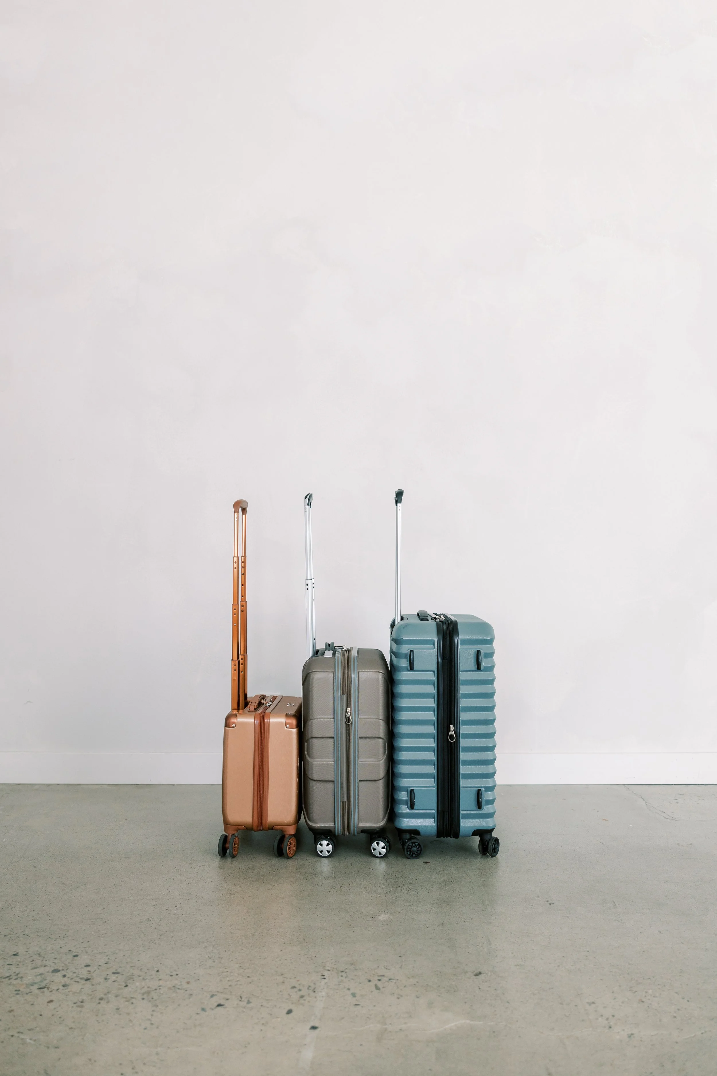The Unofficial Travel Manifesto: 20 Rules to Survive Long-Haul Flights and Month-Long Trips