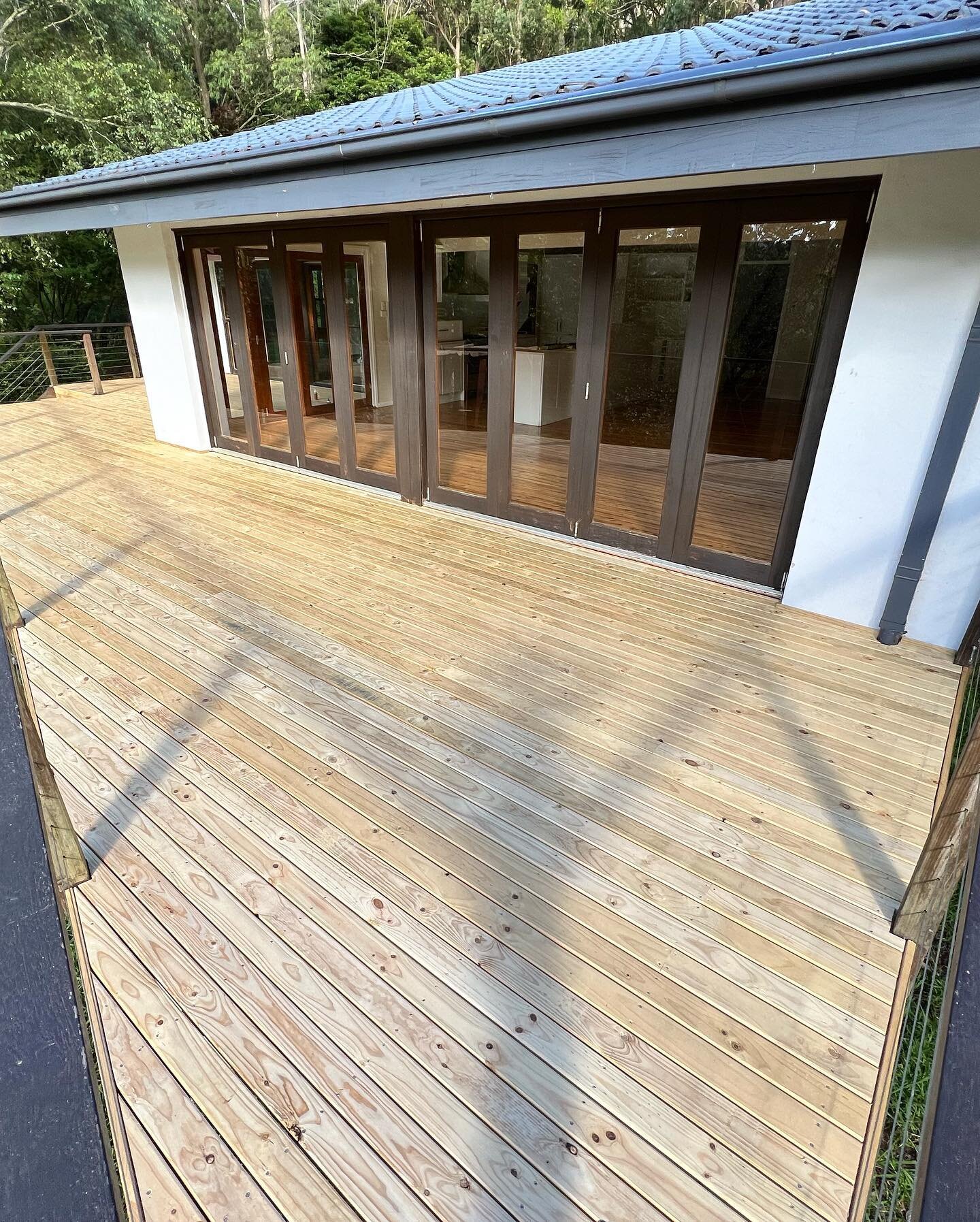 Photos of our recently completed decking project at Bowral.

Our team removed the existing deck, replaced all joists and installed a new treated pine deck to give this recently purchased home a refresh. 

Swipe left to see the before and after photos