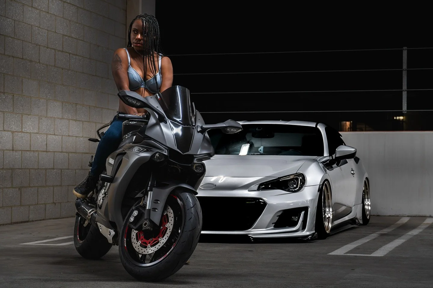 Night ride
.
.
.
.
#nightride #cali #sanmarcoscalifornia #csusm #calstatesanmarcos #r1 #r1000 #yamaha #yamahar1 #brz #86 #toyota86 #frs #manual #college