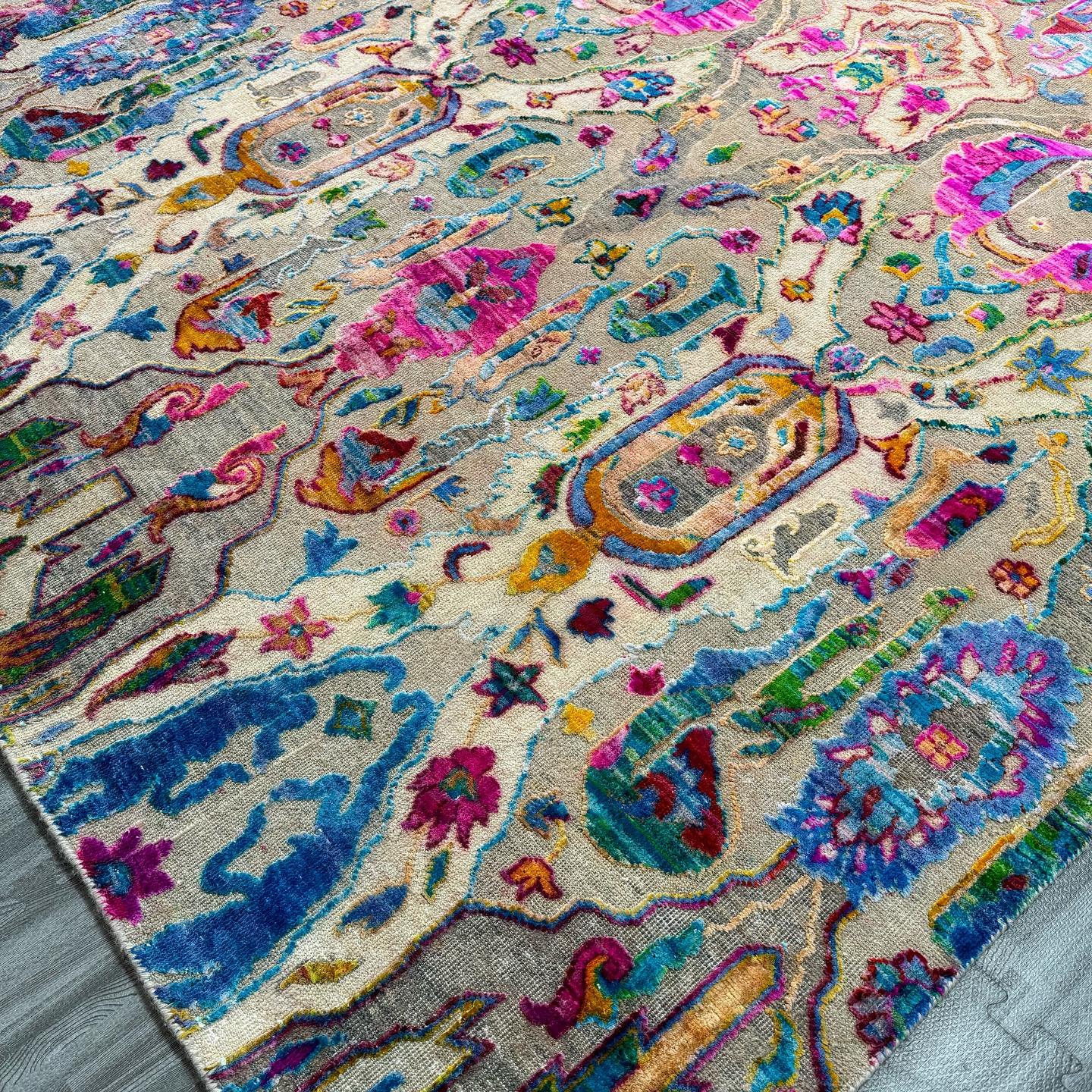 We&rsquo;ve hit the ground running @highpointmarket and we&rsquo;ve already hit it out of the park with this 🌟SHOWSTOPPER🌟! This beauty is a true one-of-a-kind! Its wool background sets the perfect backdrop for its vibrant colors of intricate silk 