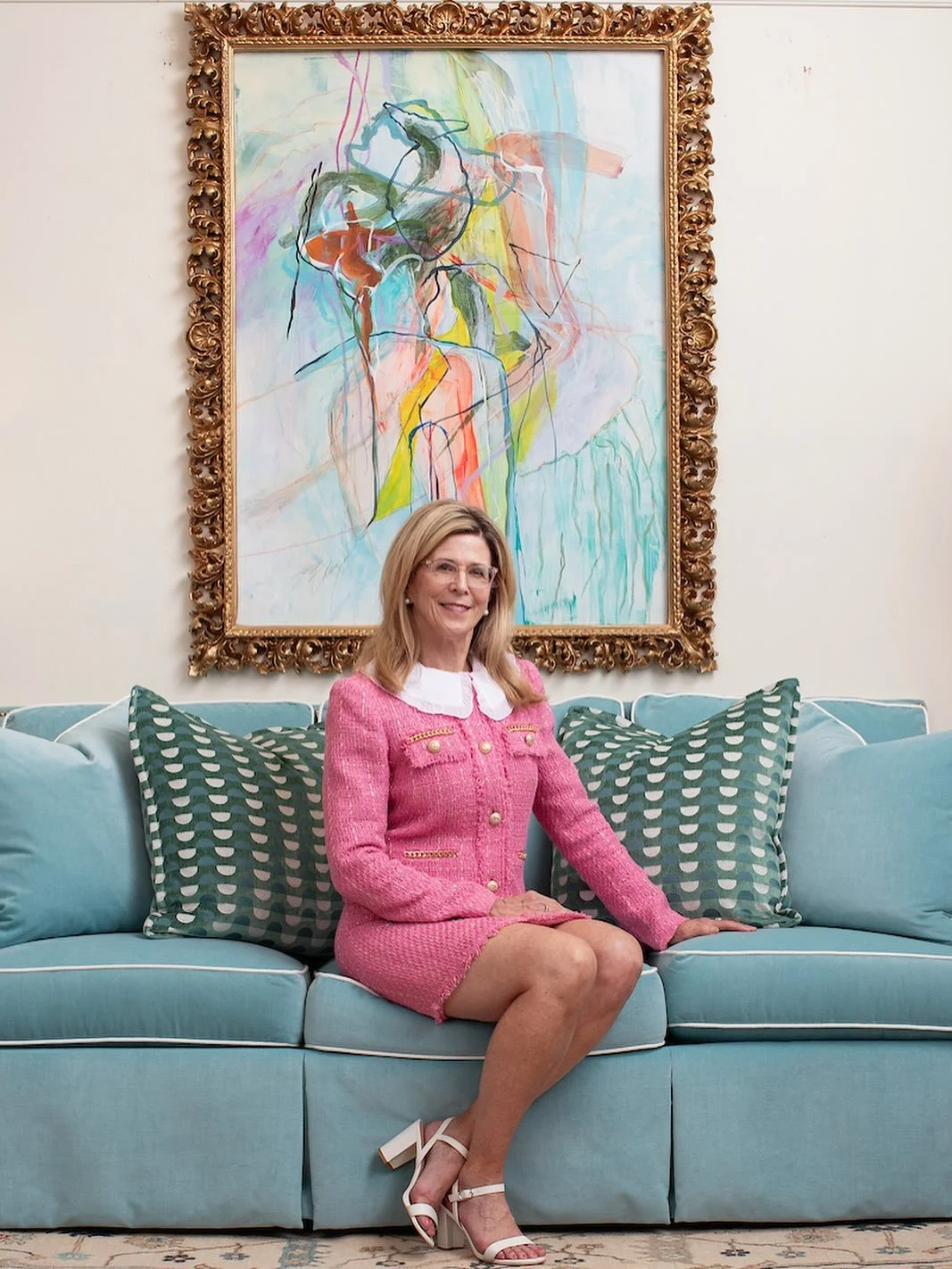 A sensational leader, incredible mentor, and loving friend! You are the absolute best, Keven Calonkey Carl! Thank you for all you do!π
#nationalbossday #bestboss #interiordesigner #asid #ncidq #womeninbusiness #womenownedbusiness #finefurniture #sh