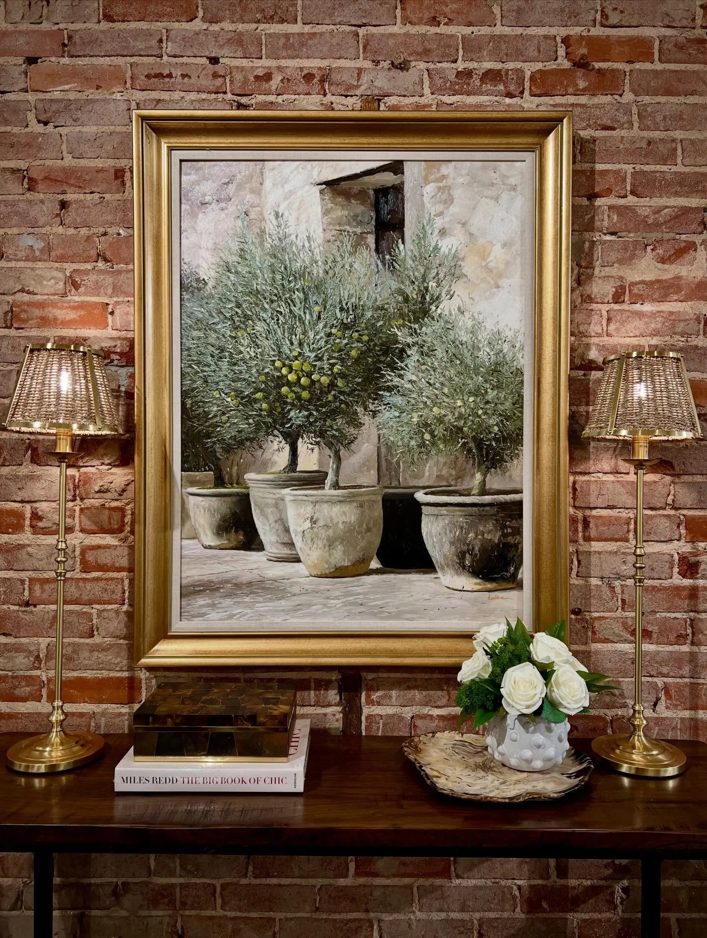 &ldquo;The lime trees were in bloom. But in the early morning only a faint fragrance drifted through the garden, an airy message, an aromatic echo of the dreams during the short summer night.&rdquo;
&mdash; Isak Dinesen

#originaloil #originaloilpain