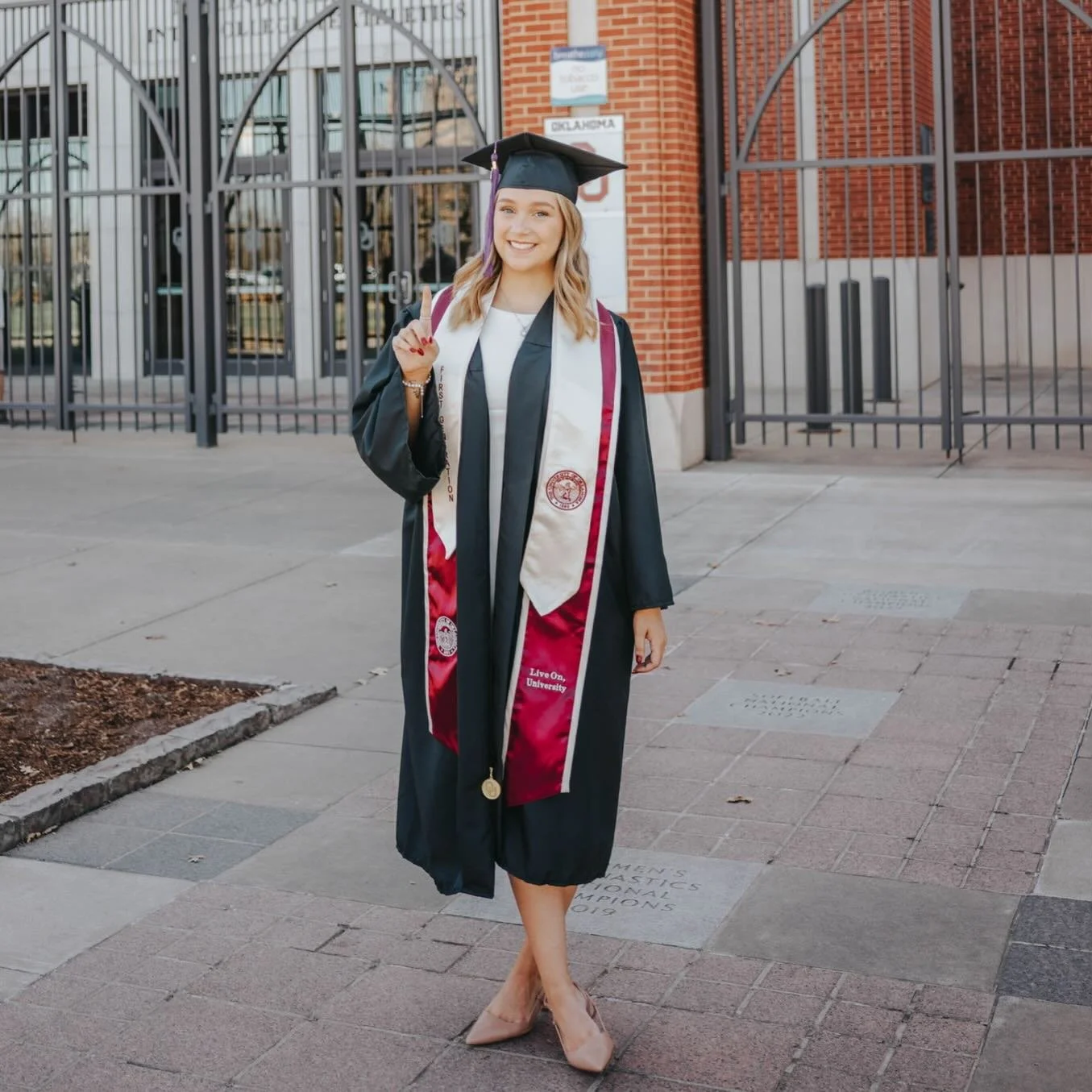A huge congratulations is in order for our incredibly talented, OU Interior Design Intern, Kayla! Today she graduates with her degree in Interior Design! We are so proud to have you on the Mister Robert Team! Congratulations, Kayla!!!🎉🍾

#interiord