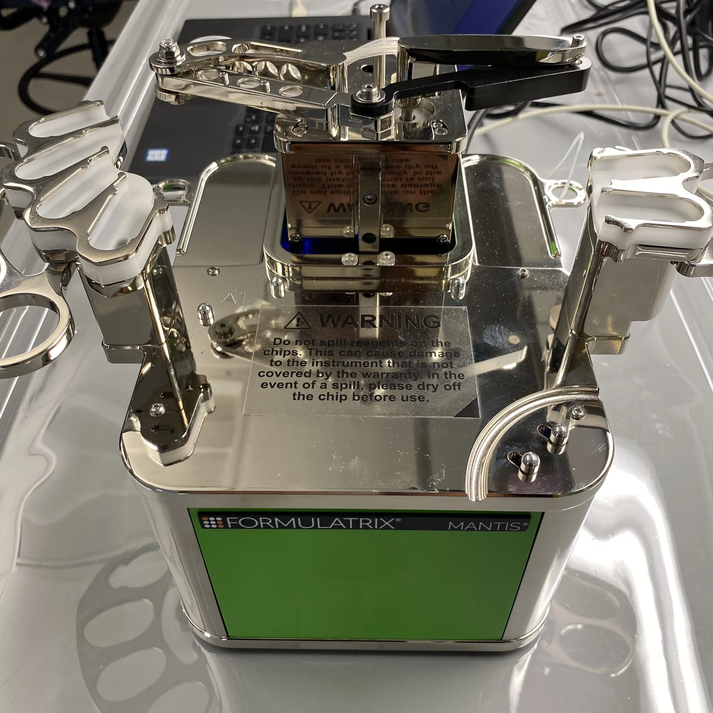 Mantis® - Microfluidic-based HTS Automatic Liquid Dispenser (microtube, microplates for up to 96/384/1536 wells, min 0.1µL/dispense)