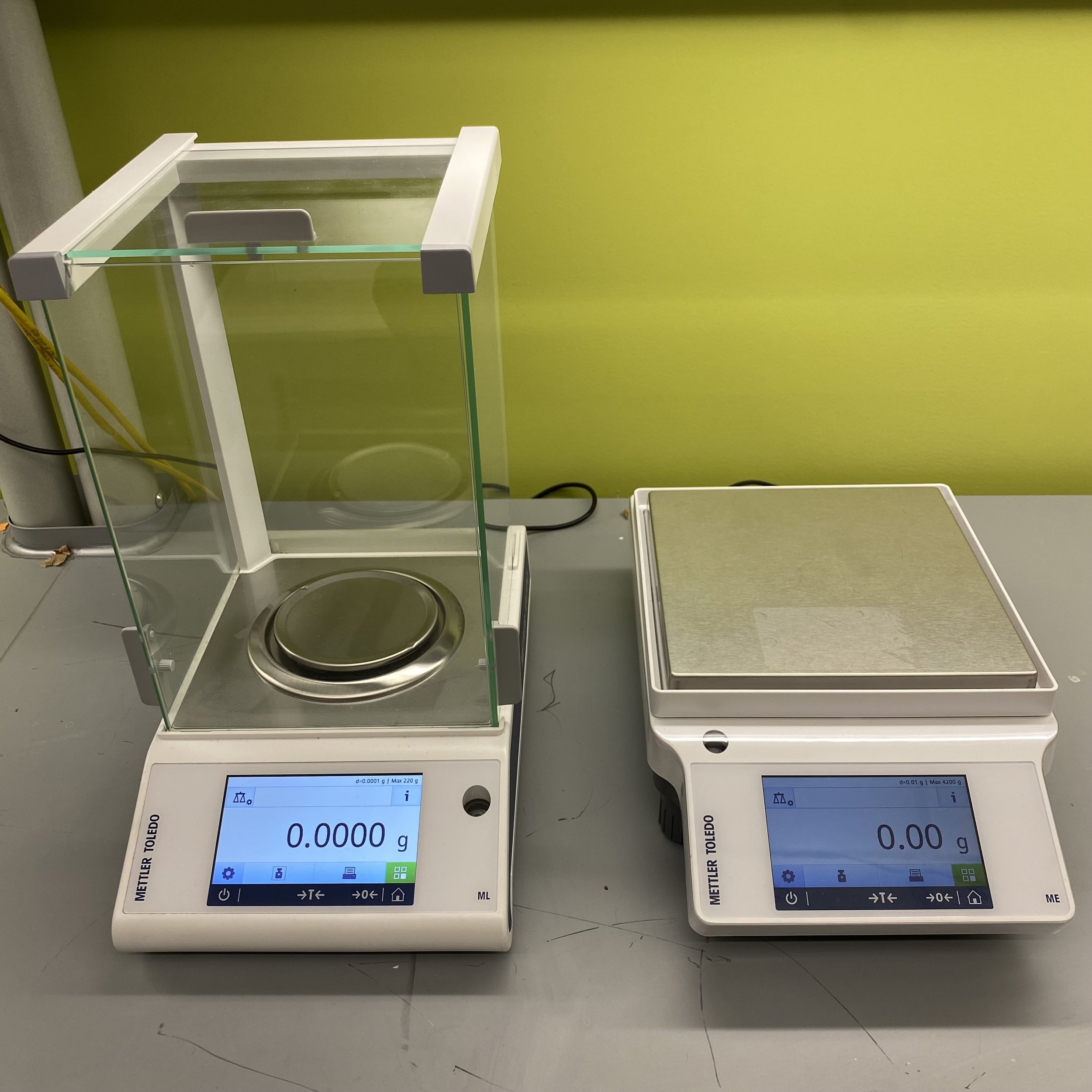 Analytical & Reagent Balances