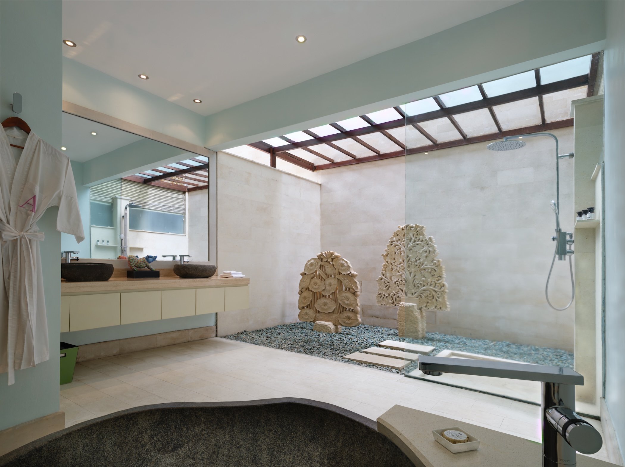 VillaAmbra_15_Bathroom 2.jpg