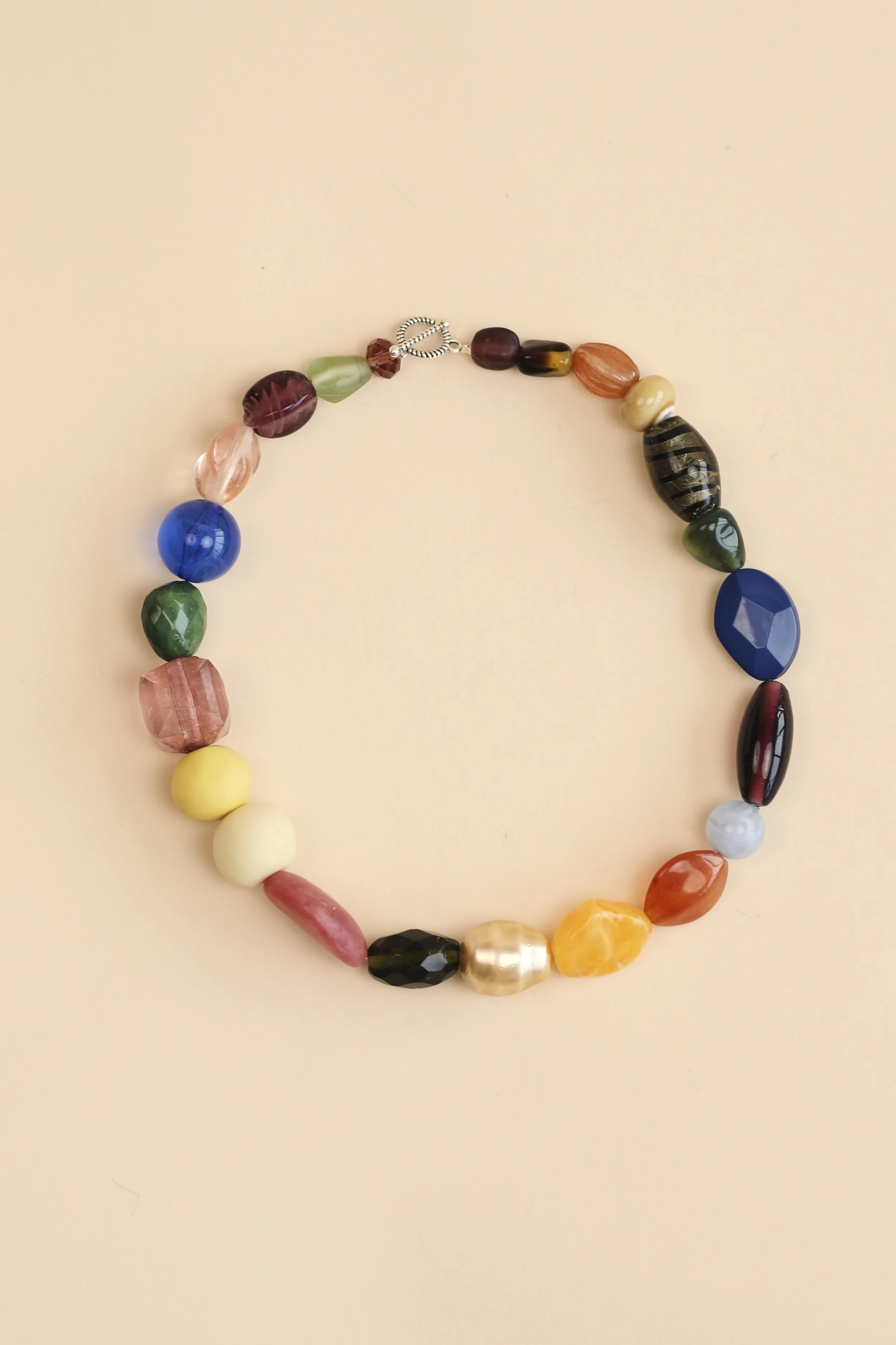 Violets & Daffoldi's