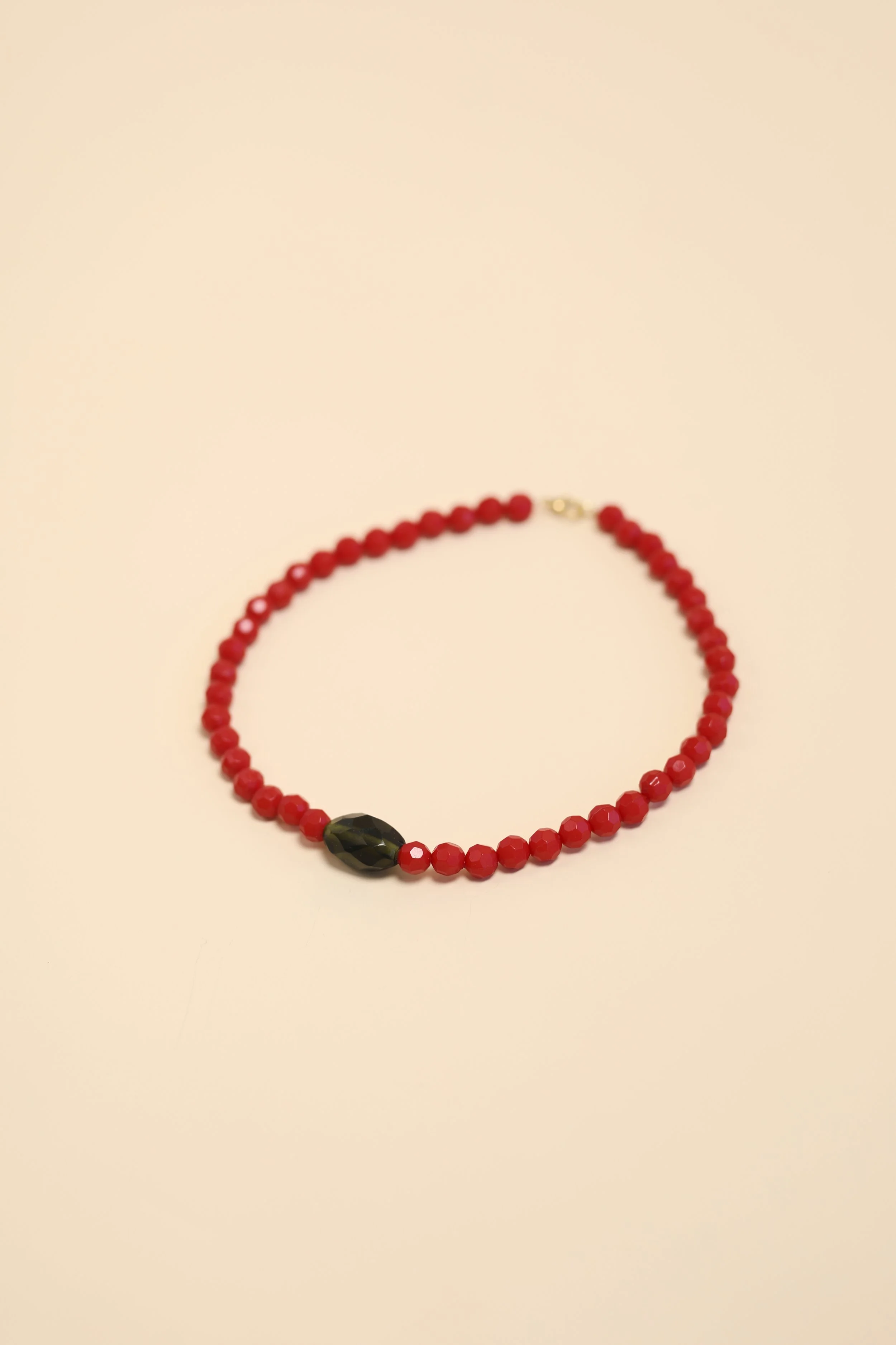 Necklace-LadyinRed 4.jpg