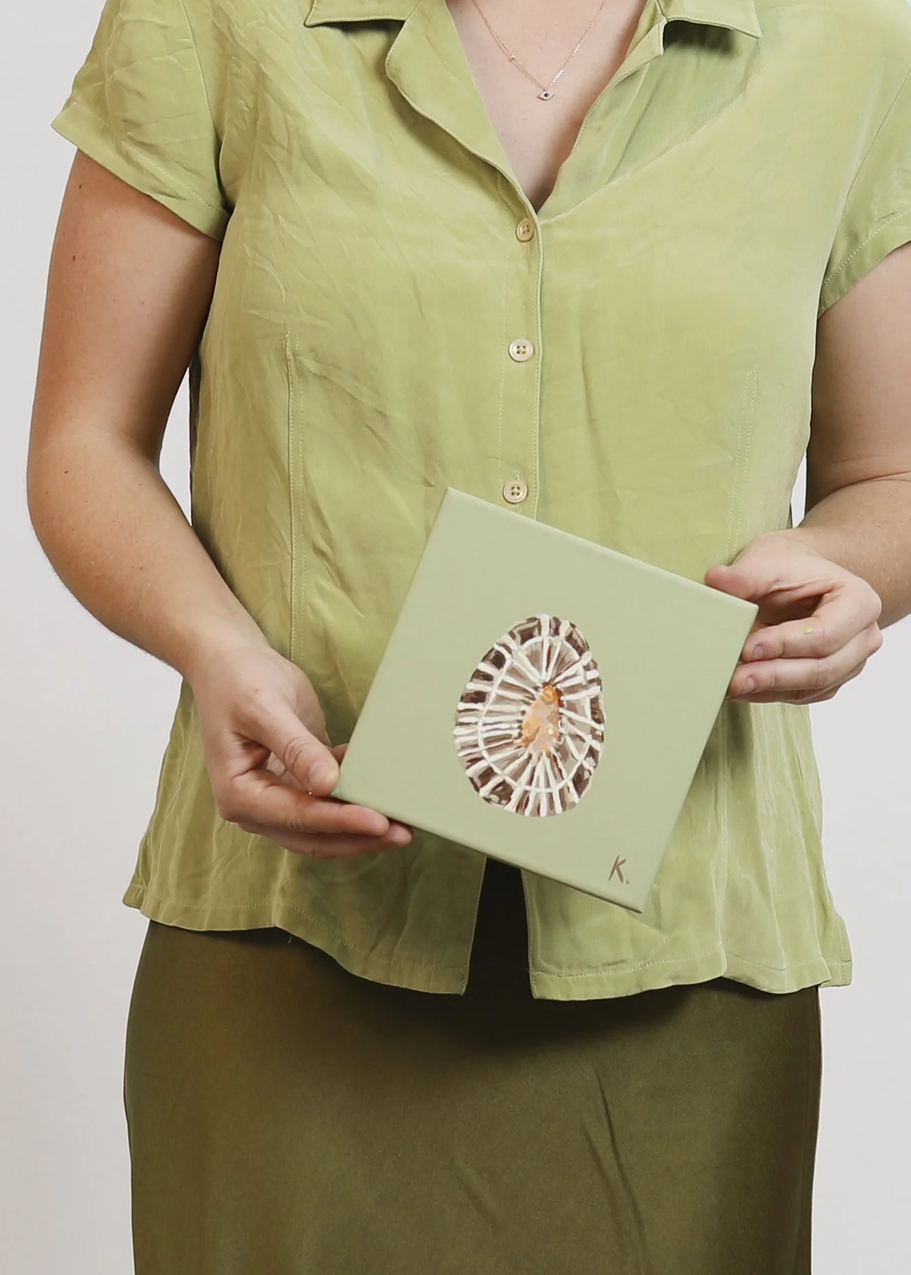 SmallThings-Holding 58.jpg